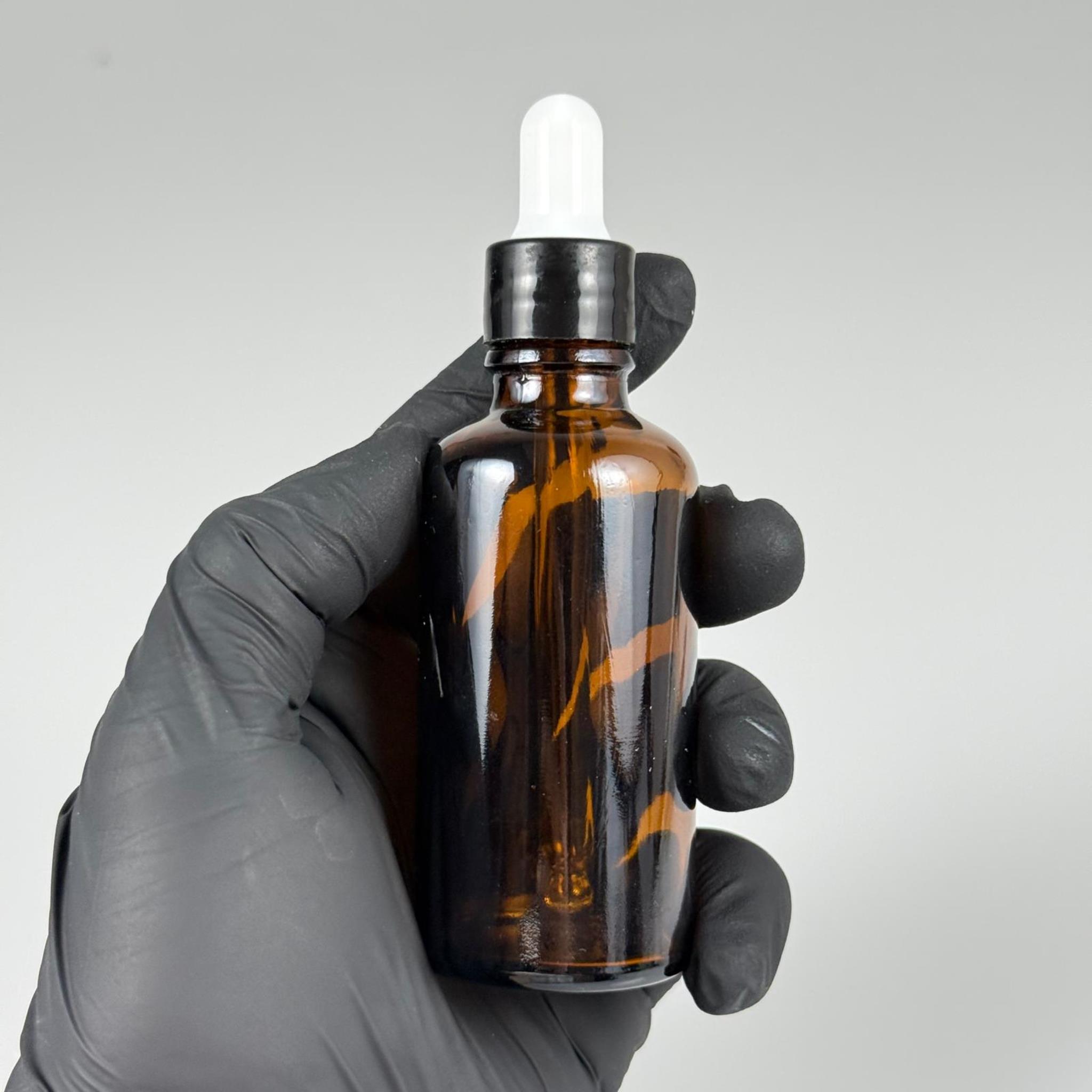 50 CC AMBER CAM DAMLALIKLI ŞİŞE - BEYAZ EMZİK + SİYAH DÜZ KAPAK + CAM PİPET TAKIM - 50 ML KAHVERENGİ DAMLALIKLI ŞİŞE SETİ