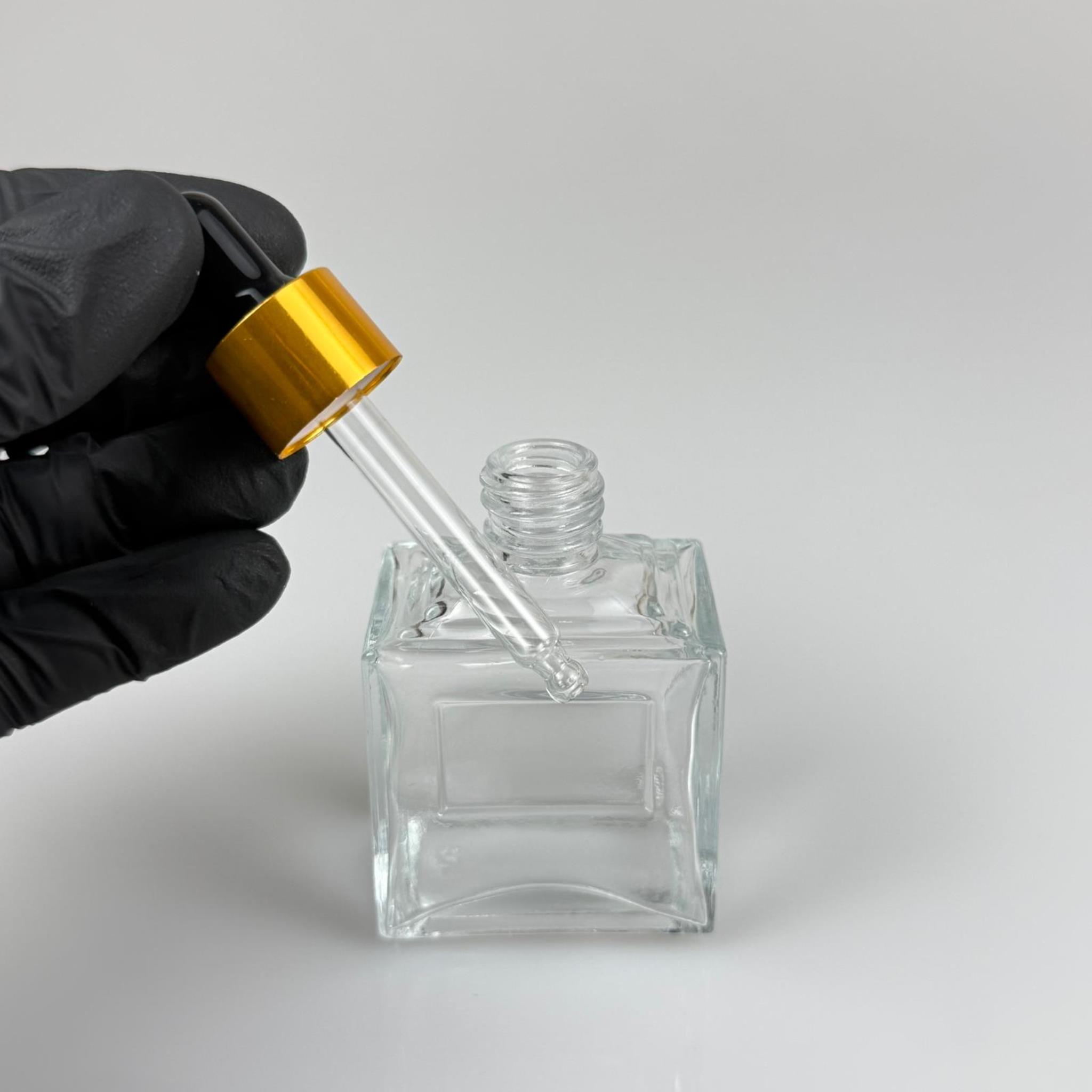 50 CC KÖŞELİ PRİZMA PRESTİJLİ CAM DAMLALIKLI ŞİŞE - SİYAH EMZİK - GOLD METALİK KAPAK - 50 ML CAM DAMLALIKLI ŞİŞE - DAMLALIKLI BOŞ ŞİŞE