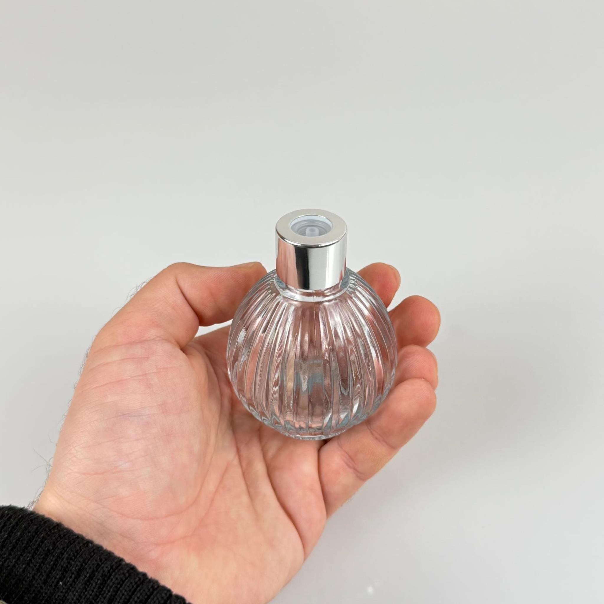 ÇİZGİLİ TOP MODEL CAM KOLONYA ŞİŞESİ + METAL GÜMÜŞ KAPAK + TIPA - 50 ML - HEDİYELİK KOLONYA ŞİŞELERİ