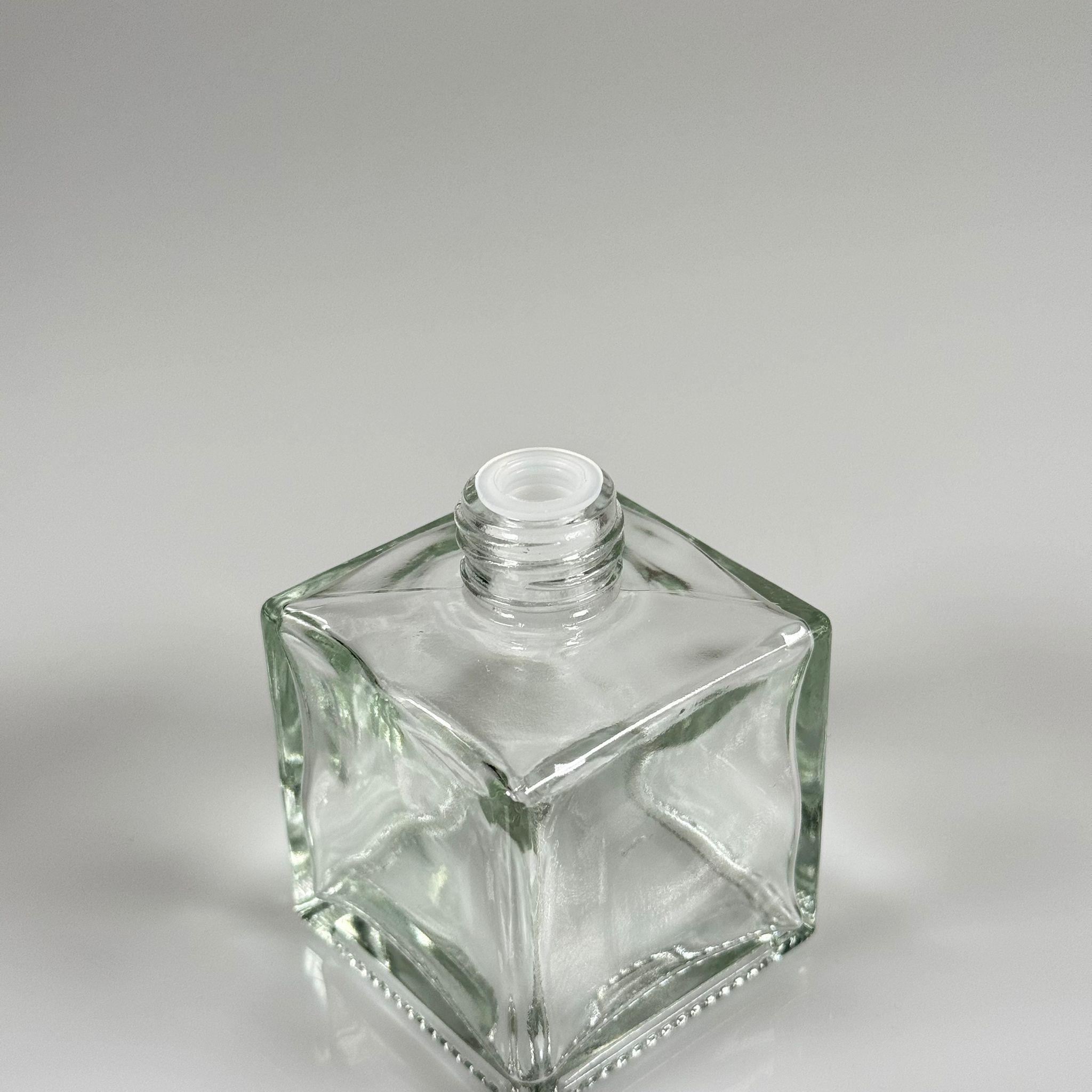 100 CC KARE BAMBU CAM BAMBU ODA KOKUSU ŞİŞESİ - 100 ML KÖŞELİ BAMBU ODA KOKUSU ŞİŞESİ - DİFÜZÖR ŞİŞE- CAM ŞİŞE + GOLD PLASTİK KAPAK (KİMYASALA TEMASTA KAPAĞIN BOYASI ÇIKABİLİR) + TIPA - YENİ MODEL