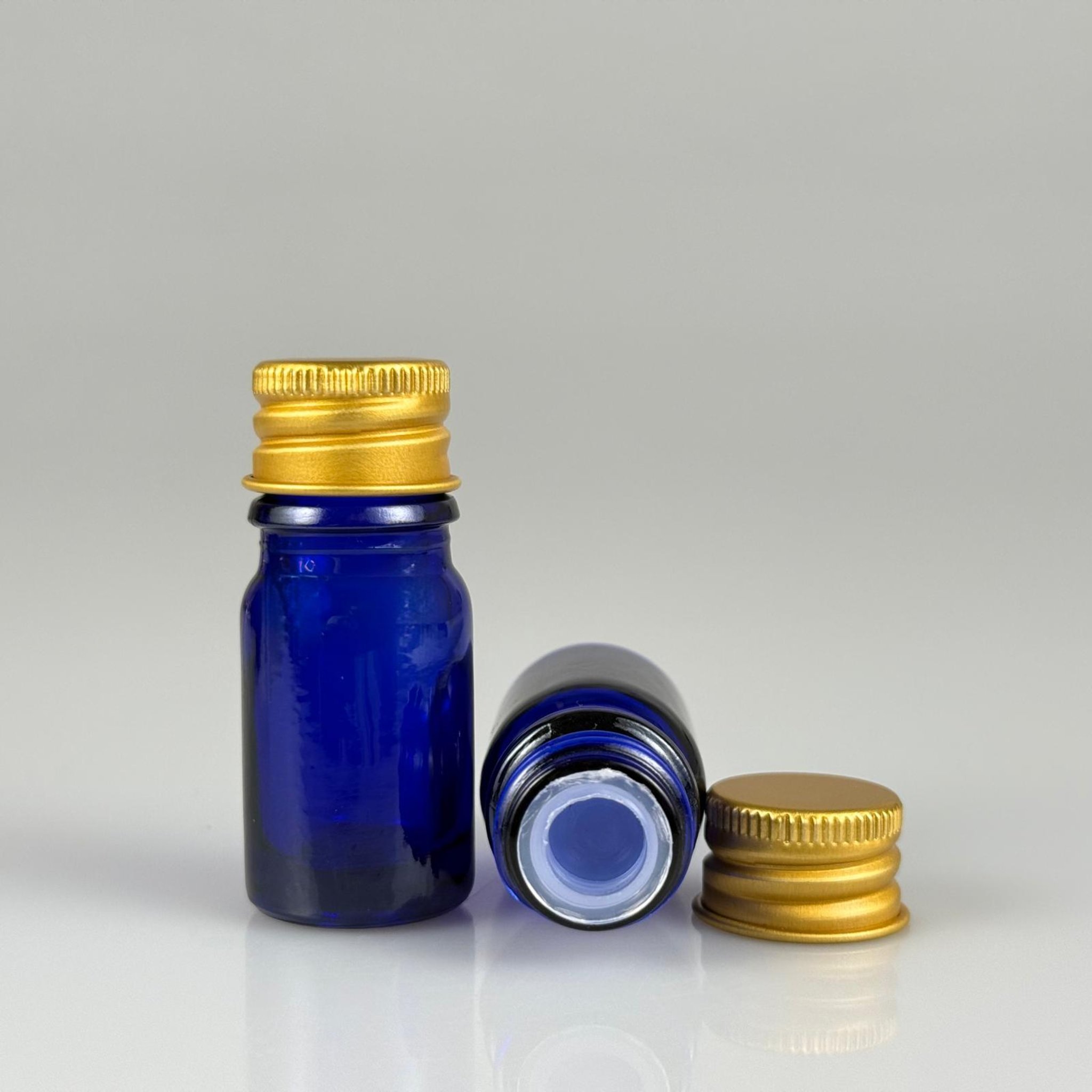 5 CC MAVİ CAM ŞİŞE + KÖPÜK CONTALI GOLD ALÜMİNYUM METAL KAPAKLI + KÖR TIPALI TAKIM - 5 ML MAVİ CAM ŞİŞE