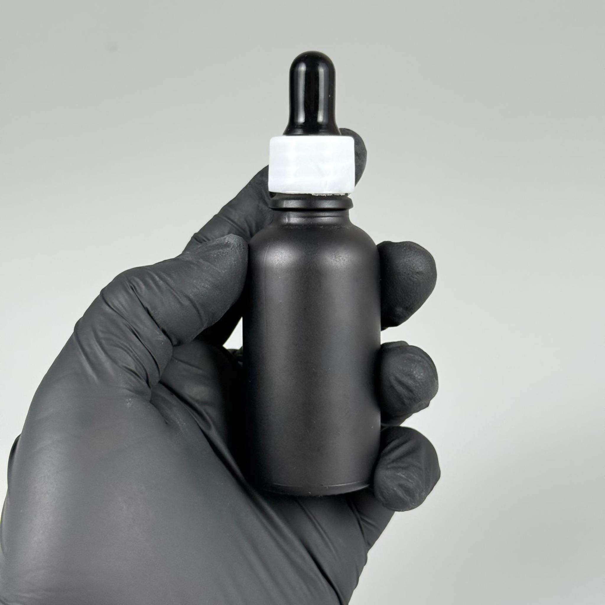 30 CC MAT SİYAH CAM DAMLALIKLI ŞİŞE - SİYAH EMZİK + BEYAZ DÜZ KAPAK + CAM PİPET TAKIM - 30 ML MAT SİYAH DAMLALIKLI ŞİŞE SETİ