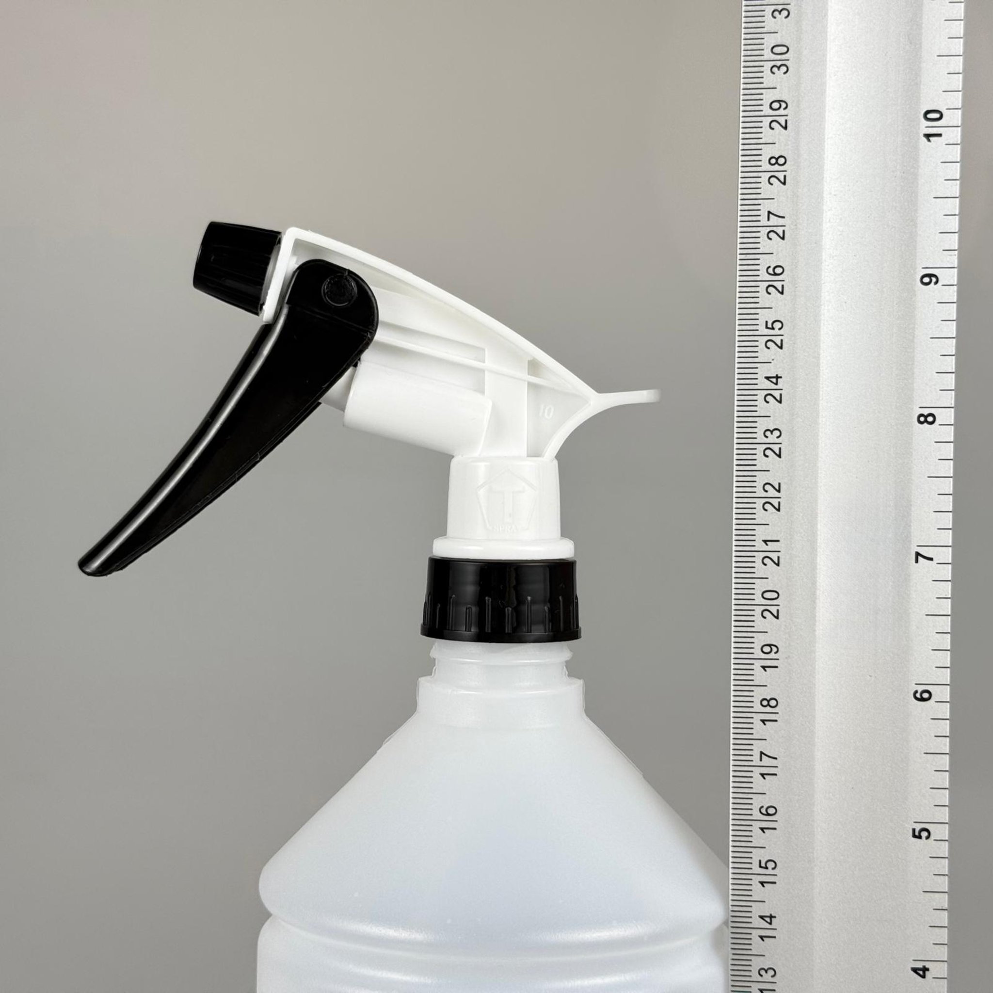 1000 CC TİNER ŞİŞESİ - BÜYÜK SİYAH BEYAZ DOZAJLI KİMYASALA DAYANIKLI TRİGER TETİK SPREYLİ - 1000 ML KİMYASALA DAYANIKLI PLASTİK ŞİŞE - 1 LT POLİETİLEN ŞİŞE - TOMBUL OTO TEMİZLİK ŞİŞESİ