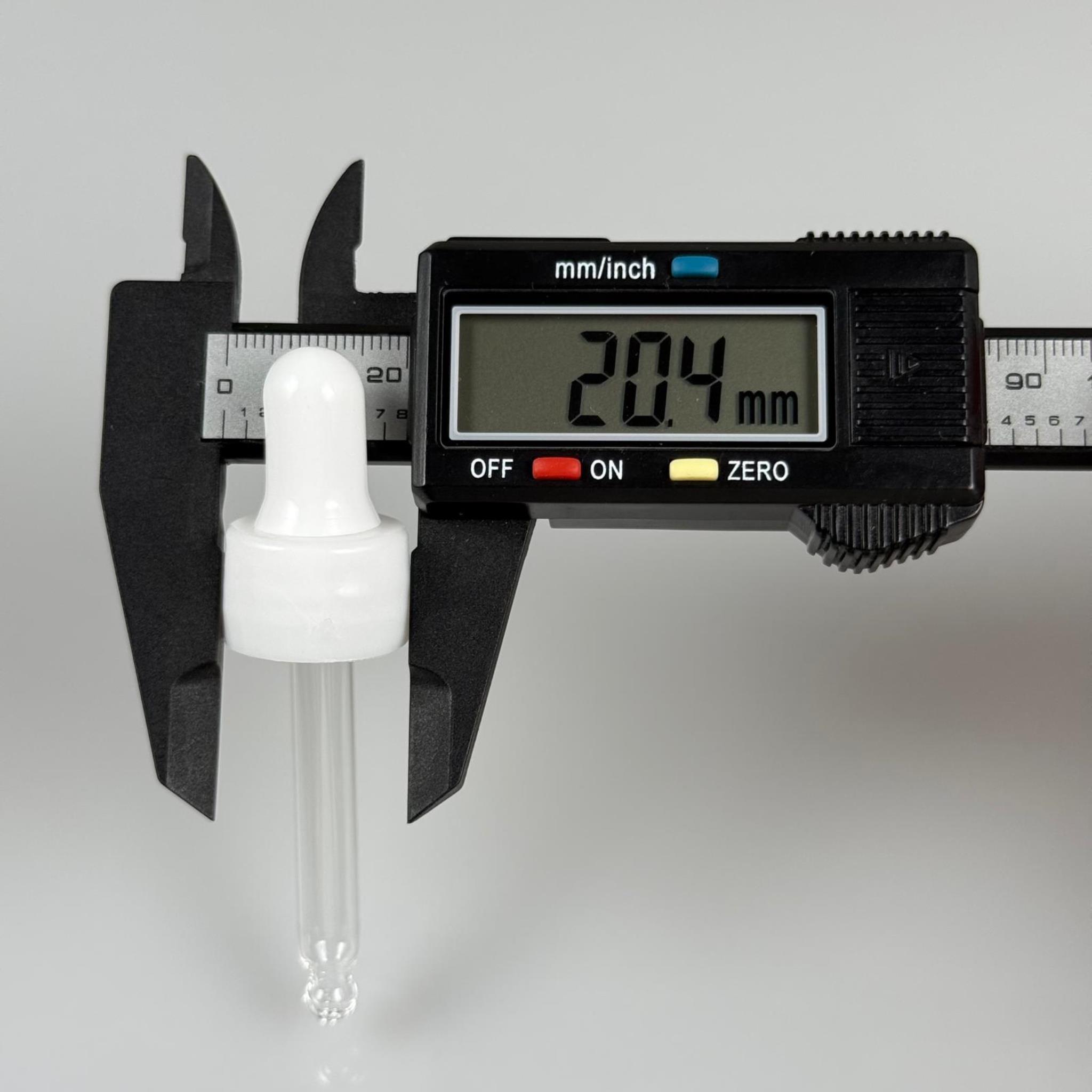 18 MM CAM DAMLALIKLI TAKIM - BEYAZ EMZİK +  DELİKLİ PLASTİK DÜZ BEYAZ KAPAK + 59 MM CAM PİPET