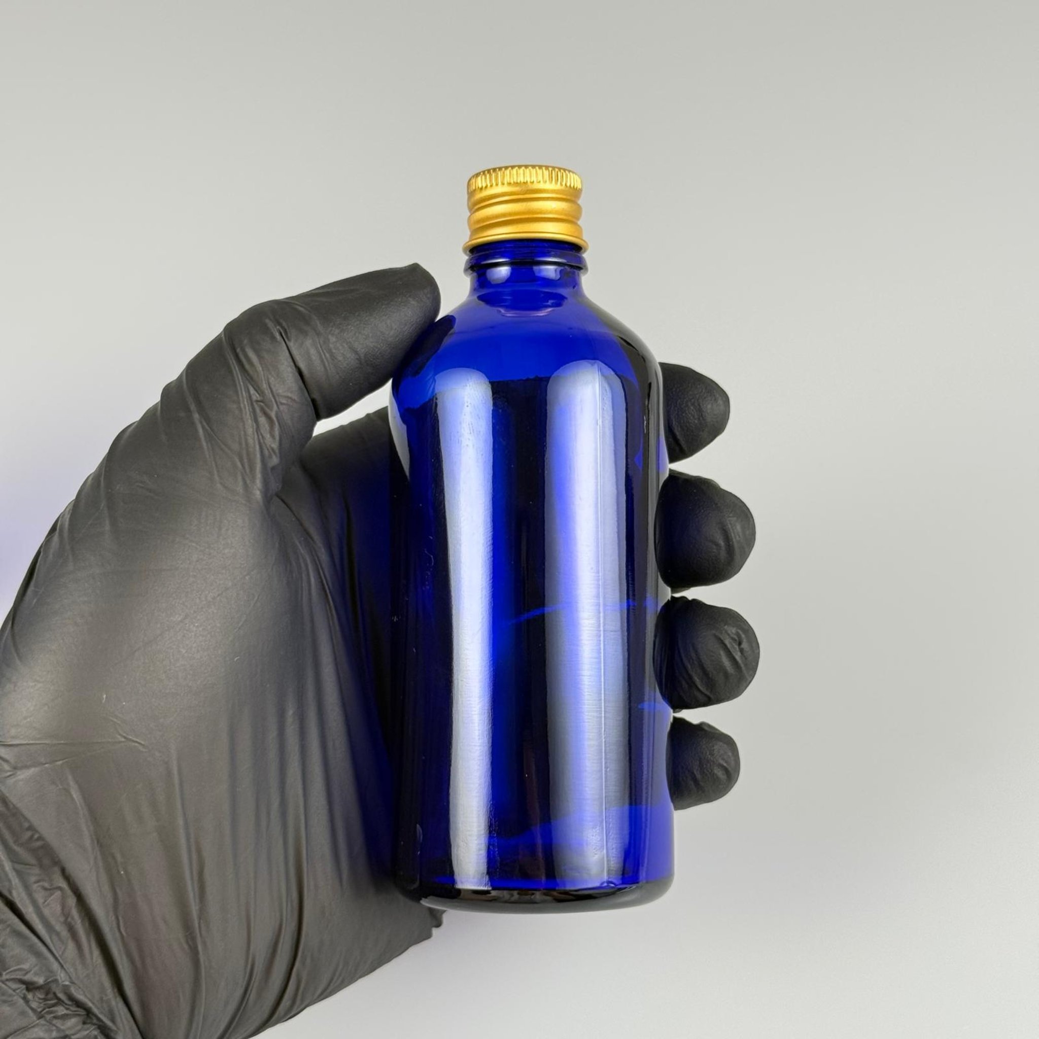 100 CC MAVİ CAM ŞİŞE + KÖPÜK CONTALI GOLD ALÜMİNYUM METAL + KÖR TIPALI KAPAKLI TAKIM - 100 ML MAVİ CAM ŞİŞE