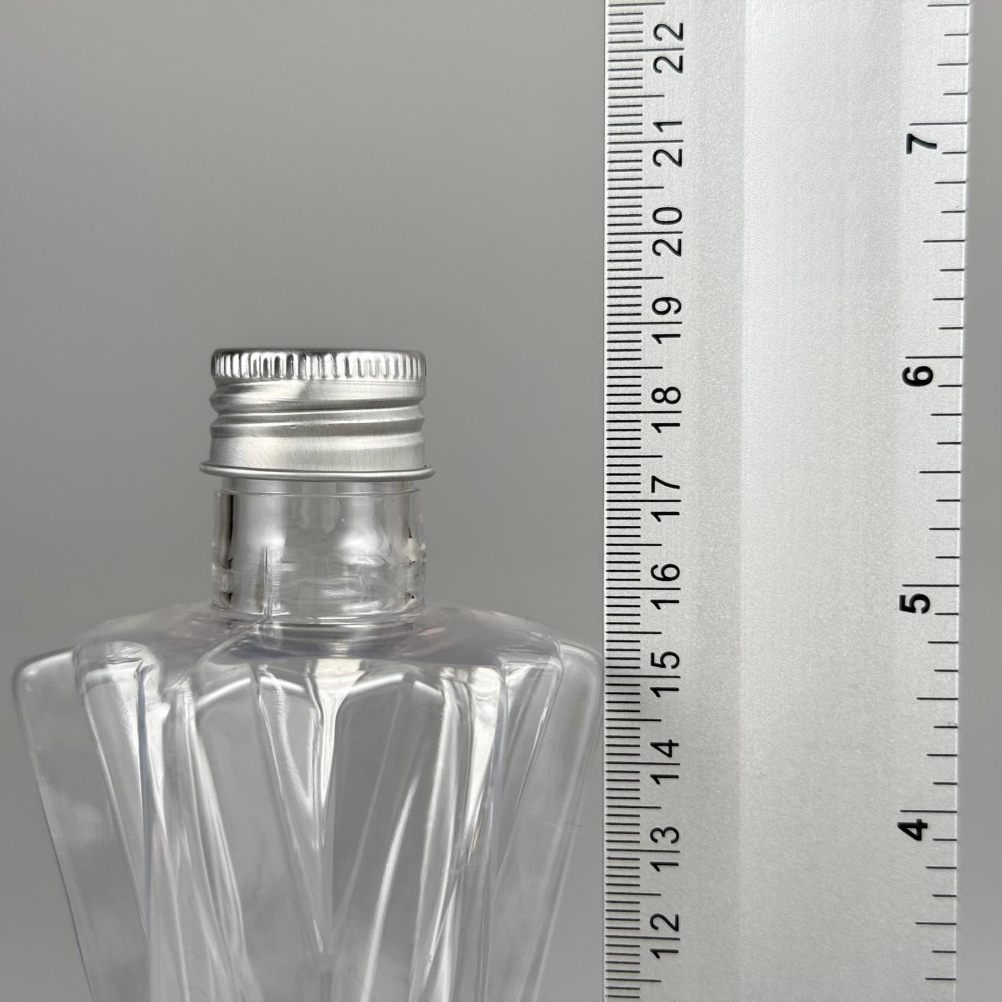 300 CC ELMAS MODEL PET KOLONYA ŞİŞESİ - 24 AĞIZ (27 GR) + KÖPÜK CONTALI GÜMÜŞ METAL ALÜMİNYUM KAPAK+ KOLONYA TIPALI TAKIM - 300 ML KAPAKLI PLSTİK ŞİŞELER