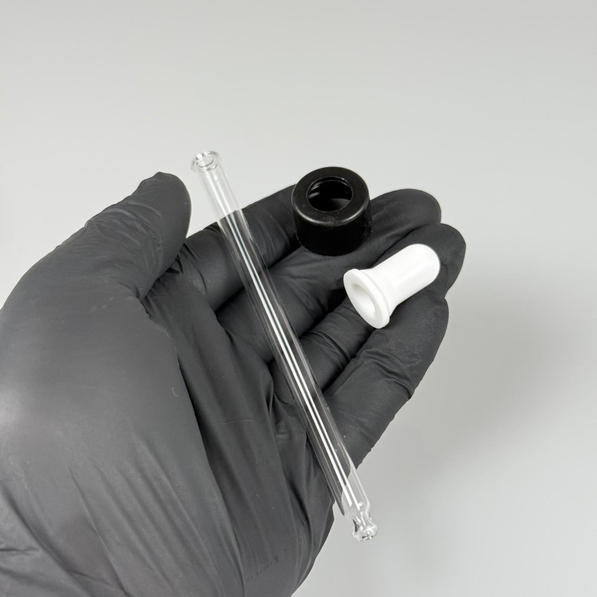 18 MM CAM DAMLALIKLI TAKIM - BEYAZ EMZİK + DELİKLİ PLASTİK DÜZ SİYAH KAPAK + 110 MM CAM PİPET