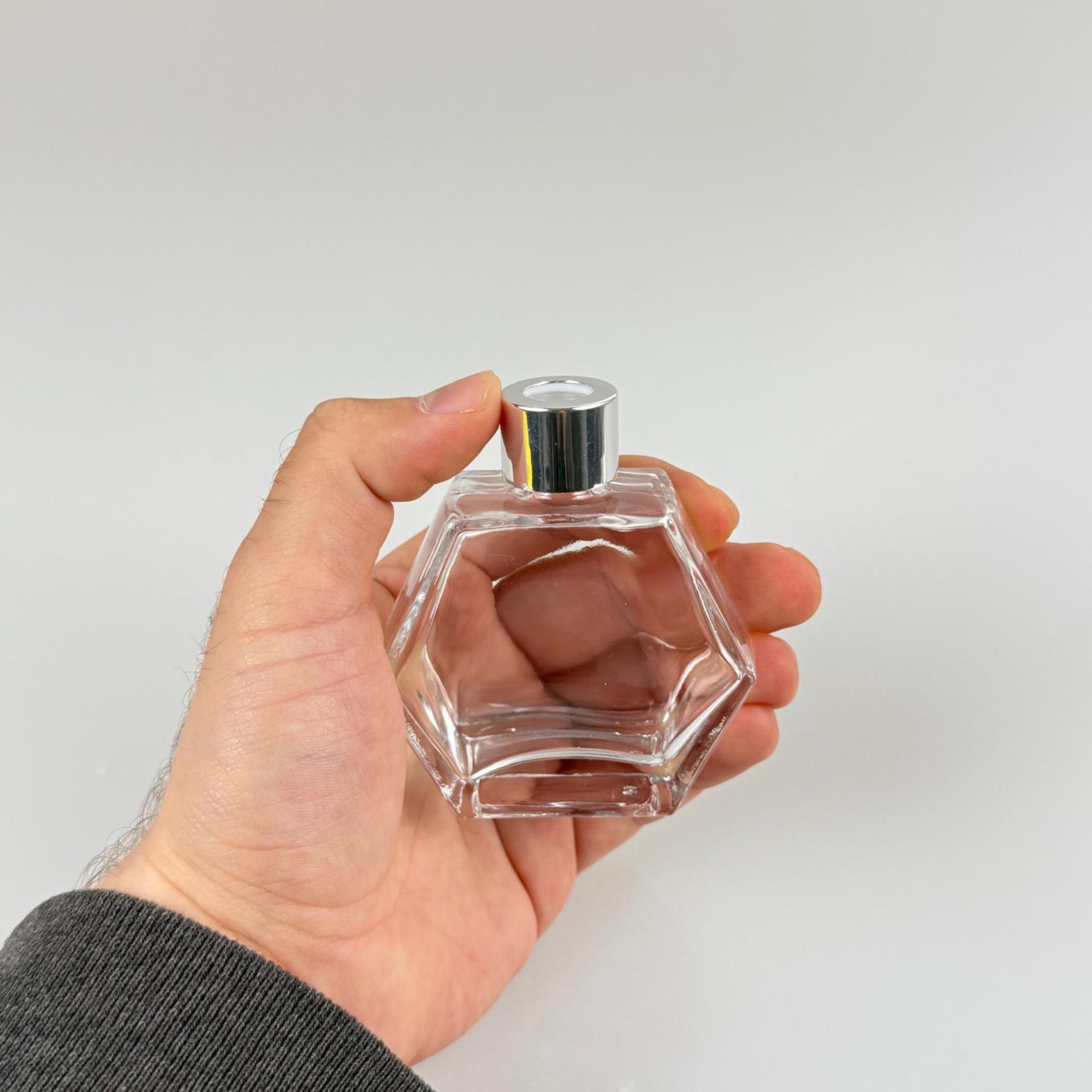 ALTIGEN MODEL CAM KOLONYA ŞİŞESİ + METAL GÜMÜŞ KAPAK + TIPA - 50 ML - HEDİYELİK KOLONYA ŞİŞELERİ