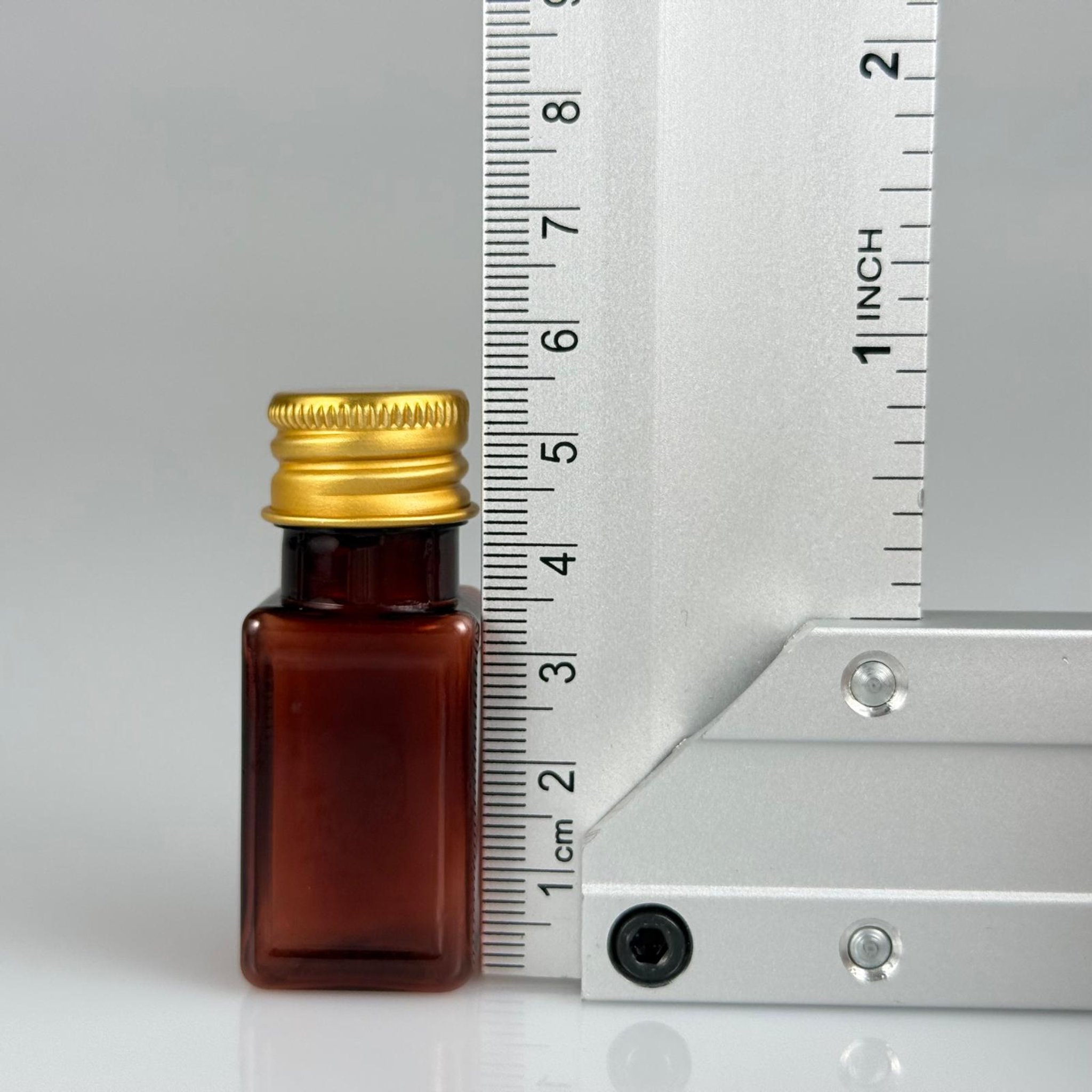10 CC AMBER KARE PET SHOT ŞİŞE - KÖPÜK CONTALI GOLD ALÜMİNYUM METAL KAPAKLI TAKIM - 10 ML KAHVERENGİ PLASTİK ŞİŞE
