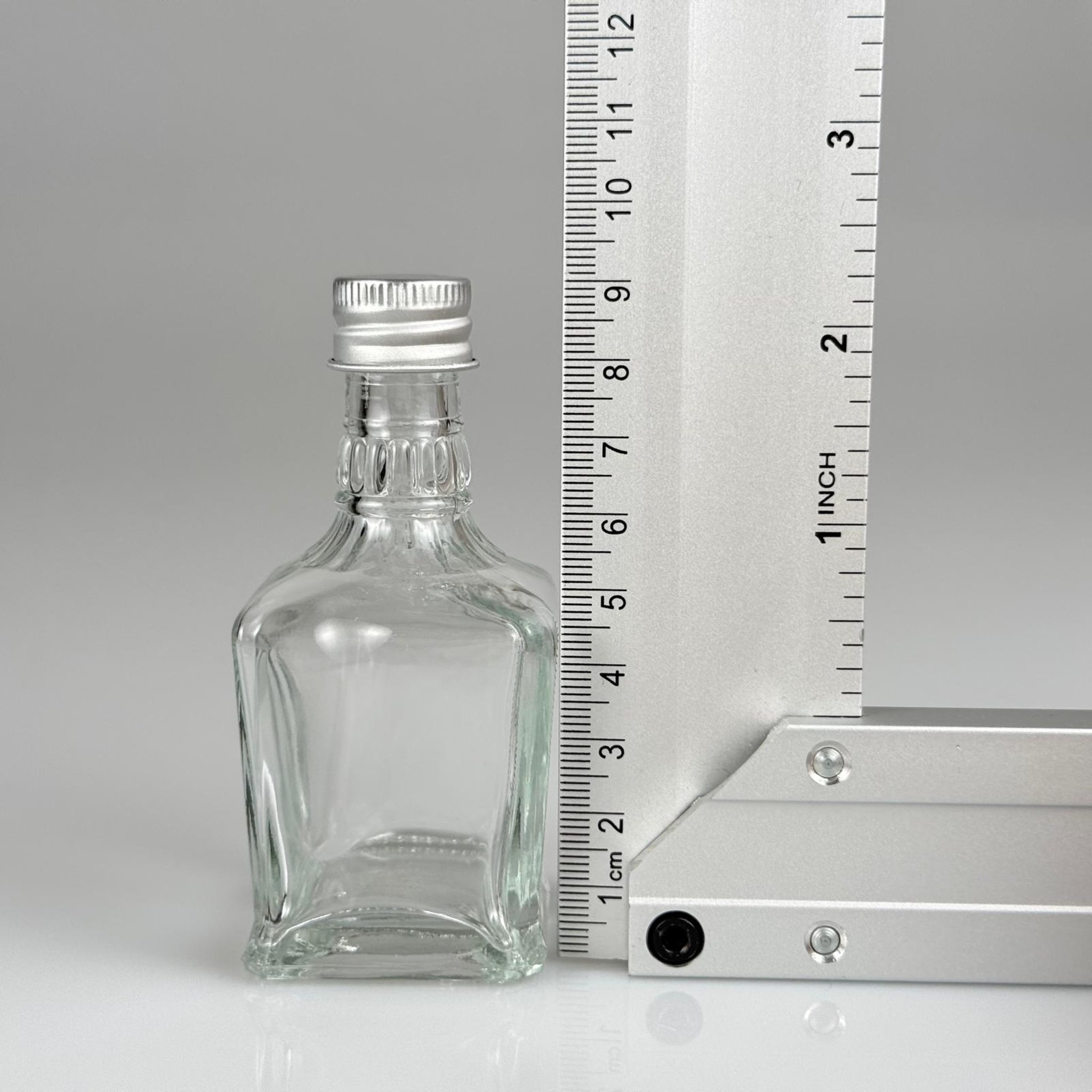50 CC BOĞAZLI KONİK CAM ŞİŞE + GÜMÜŞ ALÜMİNYUM METAL KAPAKLI TAKIM - 50 ML PRESTİJLİ ŞİŞE