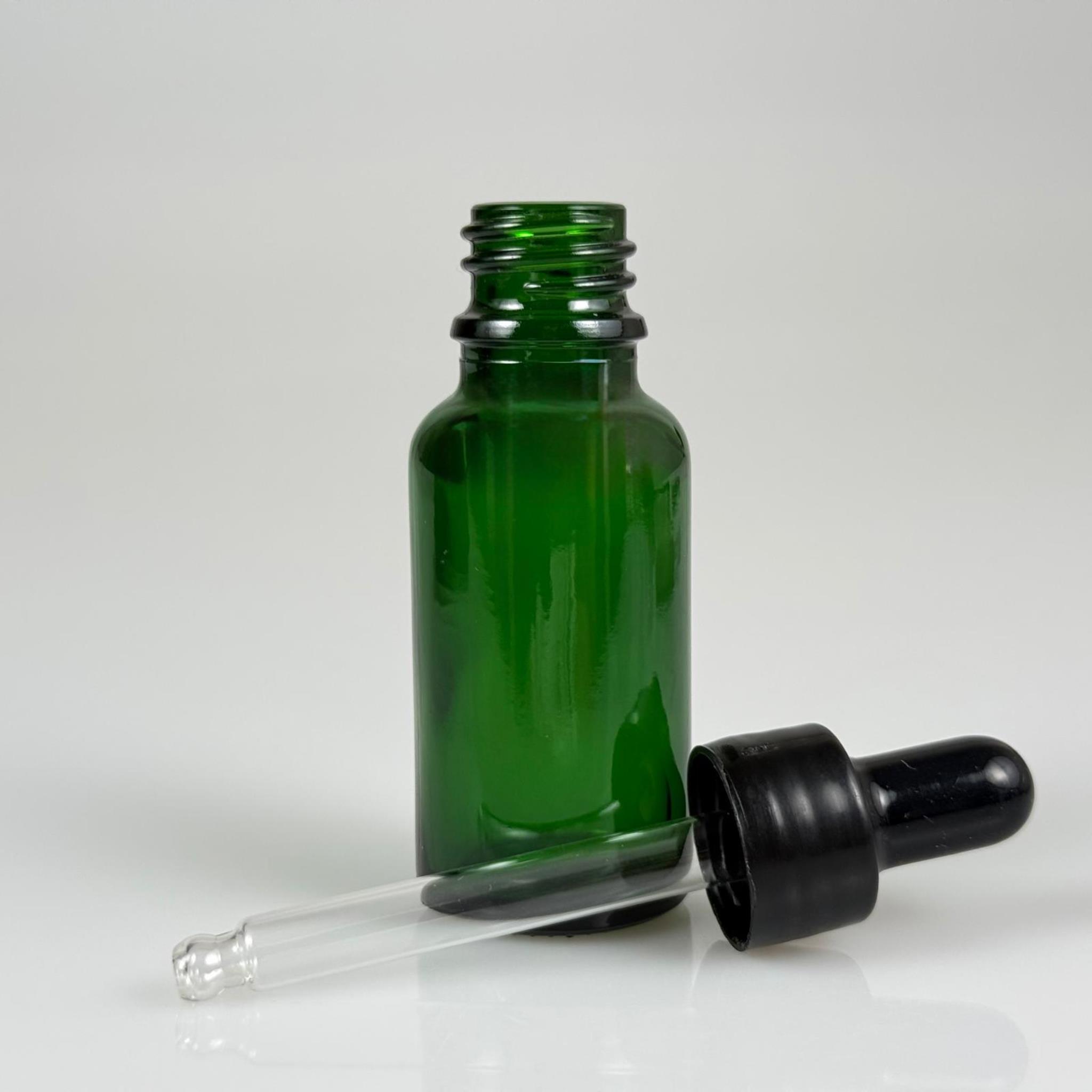 20 CC YEŞİL CAM DAMLALIKLI ŞİŞE - SİYAH EMZİK + SİYAH DÜZ KAPAK + CAM PİPET TAKIM - 20 ML YEŞİL DAMLALIKLI ŞİŞE SETİ