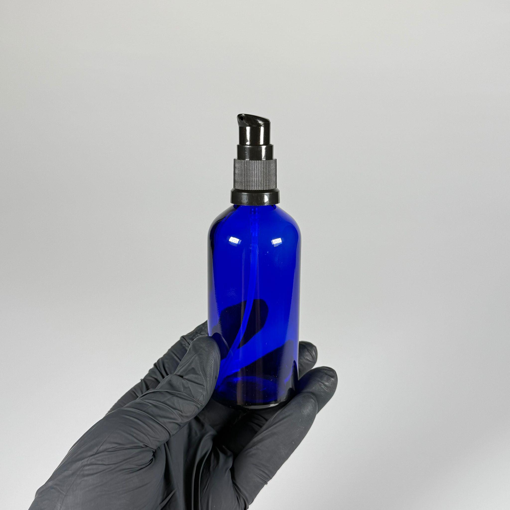 100 CC MAVİ CAM ŞİŞE - SIZDIRMAZ ETEKLİ SİYAH LOSYON POMPALI TAKIM - 100 ML LOSYON ŞİŞESİ - YAĞ, KREM GİBİ YOĞUN KIVAMLI SIVILAR İÇİN CAM AMBALAJ