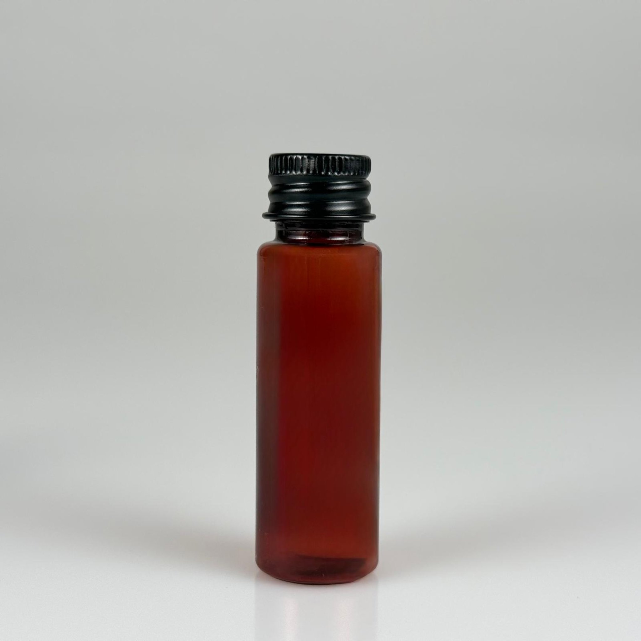20 CC PET AMBER SHOT ŞİŞE - KÖPÜK CONTALI SİYAH ALÜMİNYUM METAL KAPAKLI TAKIM - 20 ML KAHVERENGİ PLASTİK ŞİŞE