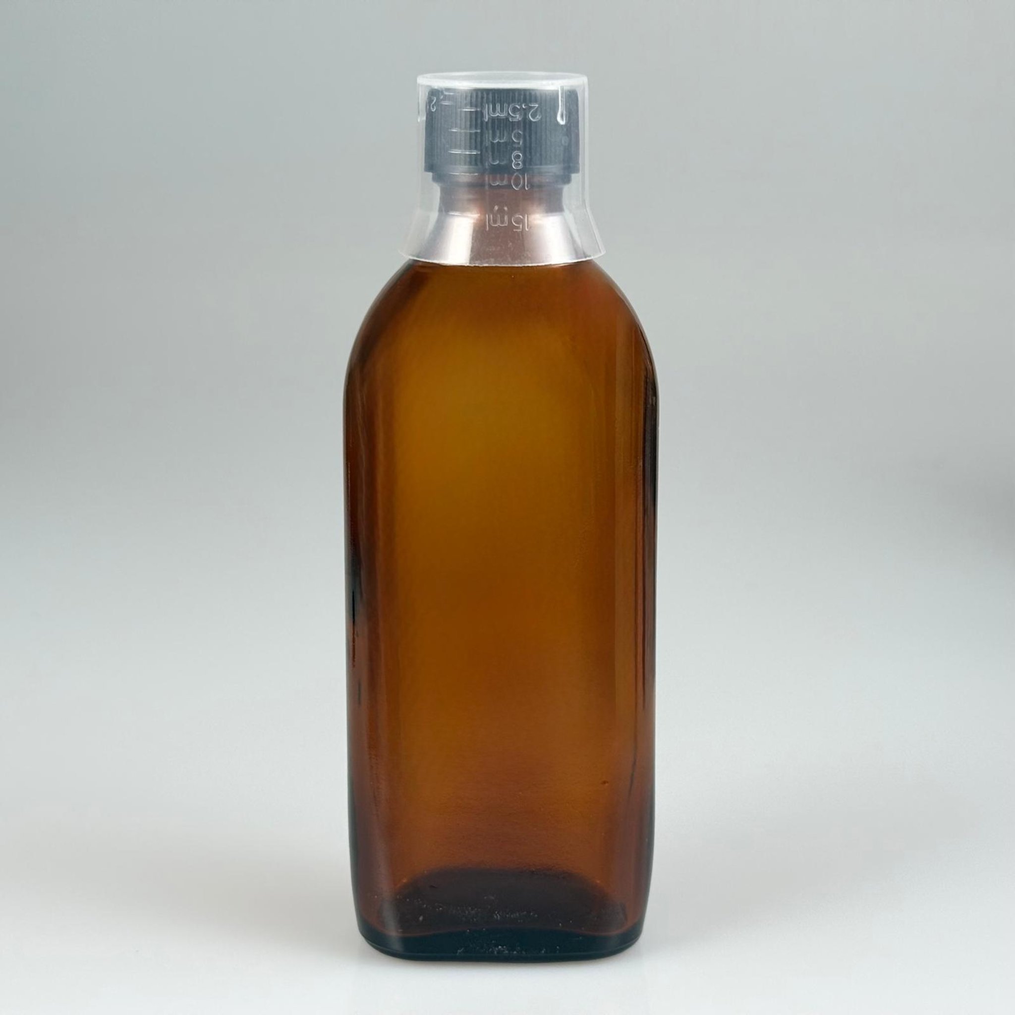 150 CC AMBER YASSI CAM ŞİŞE + SİYAH PLASTİK KAPAK + 15 ÖLÇEK TAKIM - 150 ML YASSI CAM ŞİŞE - COLDBREW ŞİŞESİ
