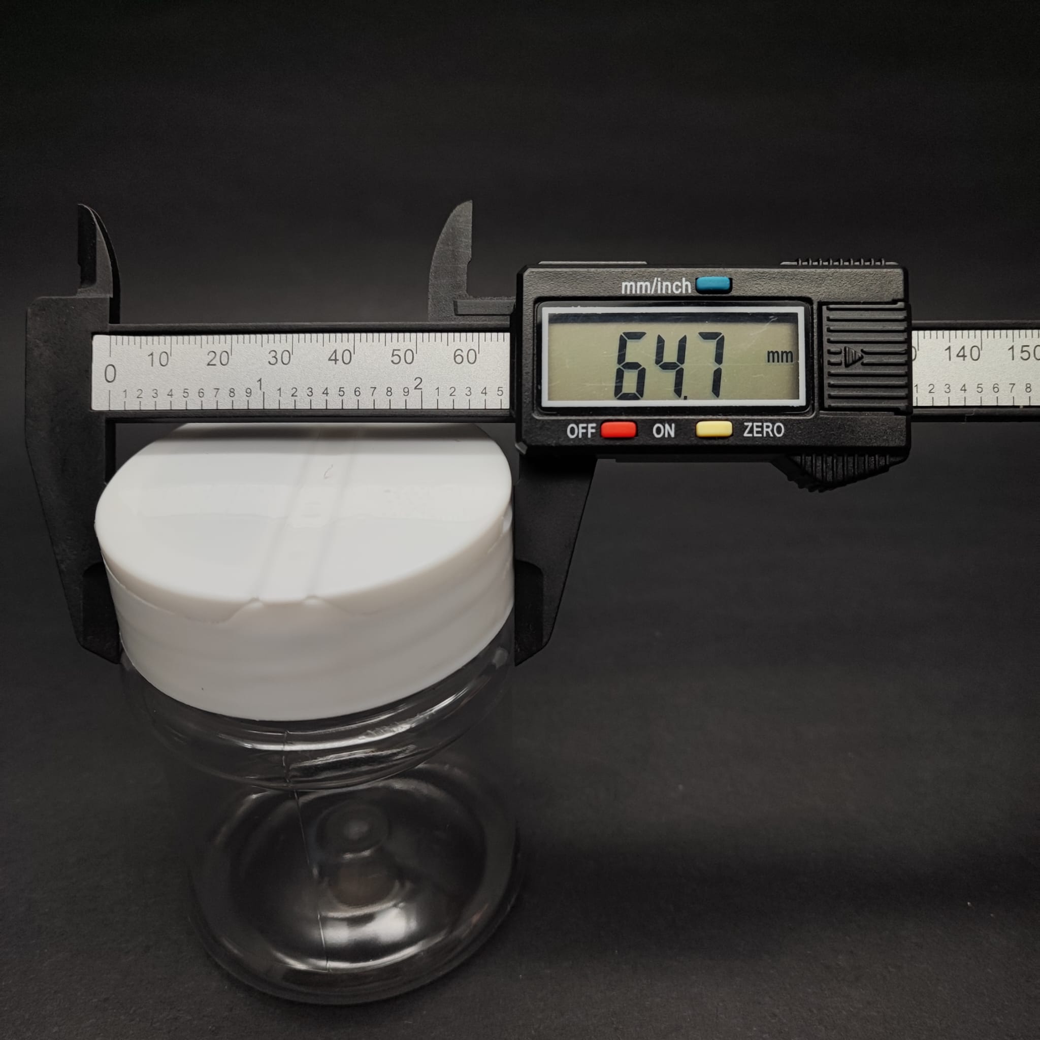 200 CC PET BAHARAT KAVANOZU - BEYAZ FLİPTOP BAHARAT KAPAKLI + SIZDIRMAZ KENDİNDEN YAPIŞKANLI KÖPÜK CONTALI - toz kavanozu , baharat ambalajı , boş pudra şişesi . tuzluk , baharat düzenleyici set için kavanoz