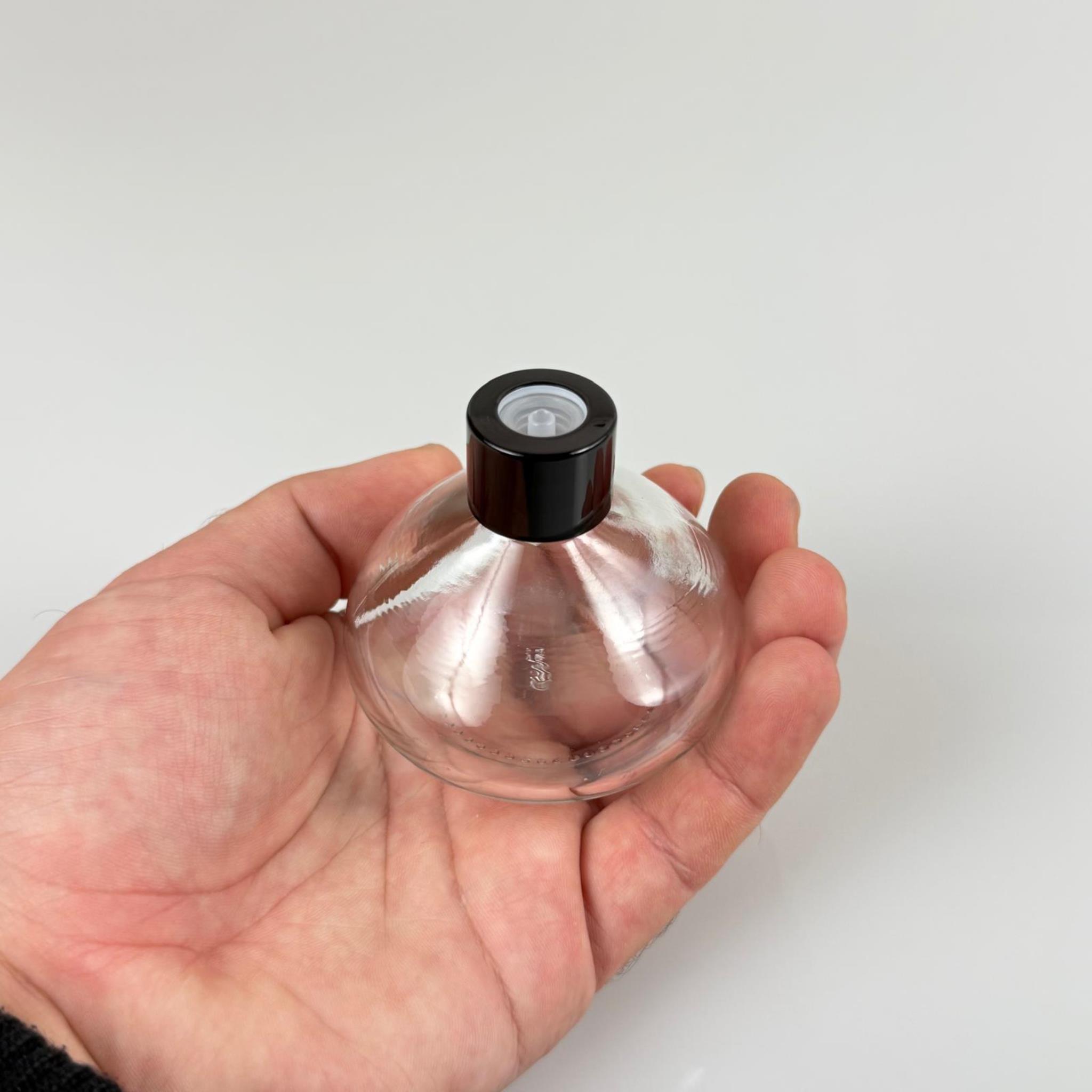 BASIK MODEL CAM KOLONYA ŞİŞESİ + METAL SİYAH KAPAK + TIPA - 50 ML - HEDİYELİK KOLONYA ŞİŞELERİ