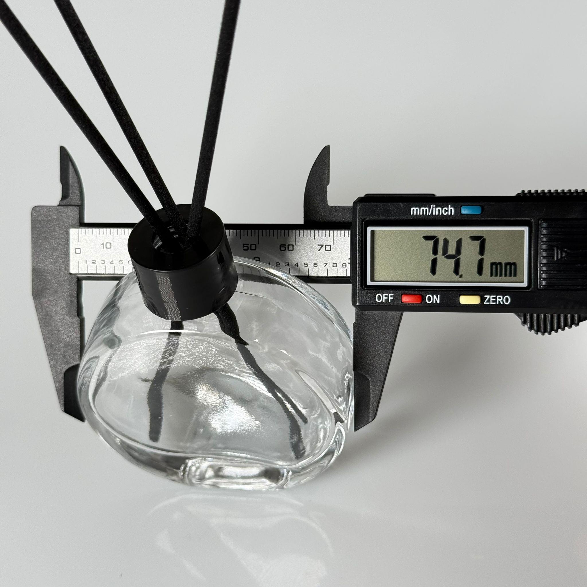 70 CC YUVARLAK OVAL YASSI BAMBU CAM BAMBU ODA KOKUSU ŞİŞESİ - 70 ML ÇUBUKLU KÖŞELİ BAMBU ODA KOKUSU ŞİŞESİ - DİFÜZÖR ŞİŞE- CAM ŞİŞE + SİYAH PLASTİK KAPAK + TIPA + 3 ADET FİBER SİYAH BAMBU ÇUBUK - YENİ MODEL