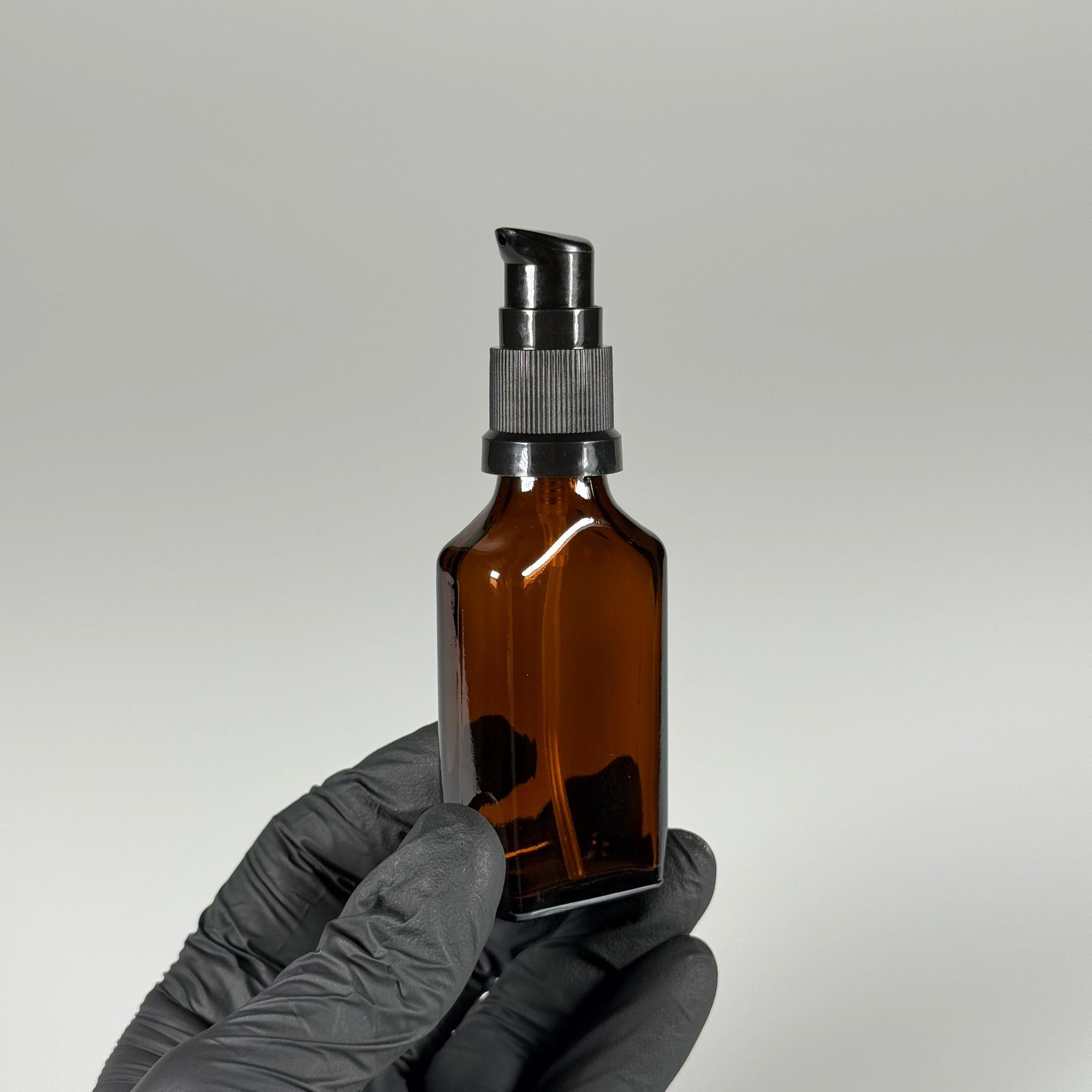 30 CC AMBER YASSI CAM ŞİŞE - SIZDIRMAZ ETEKLİ SİYAH LOSYON POMPALI TAKIM - 30 ML LOSYON ŞİŞESİ - YAĞ, KREM GİBİ YOĞUN KIVAMLI SIVILAR İÇİN CAM AMBALAJ