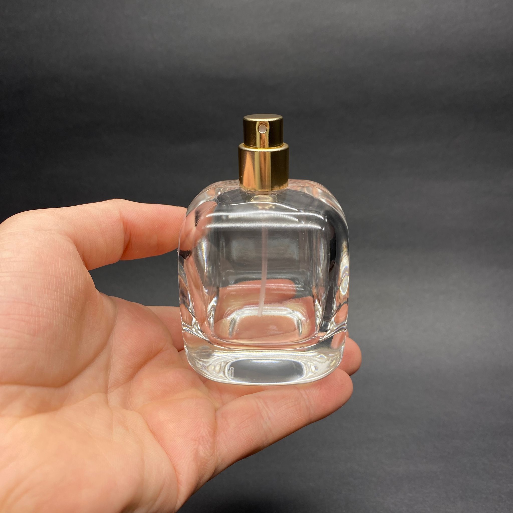 100 ML OVAL KARE MODEL CORE PARFÜM ŞİŞESİ - GOLD METAL SPREYLİ (AĞIZ 15 MM GEÇME KOLAY KAPAMA)