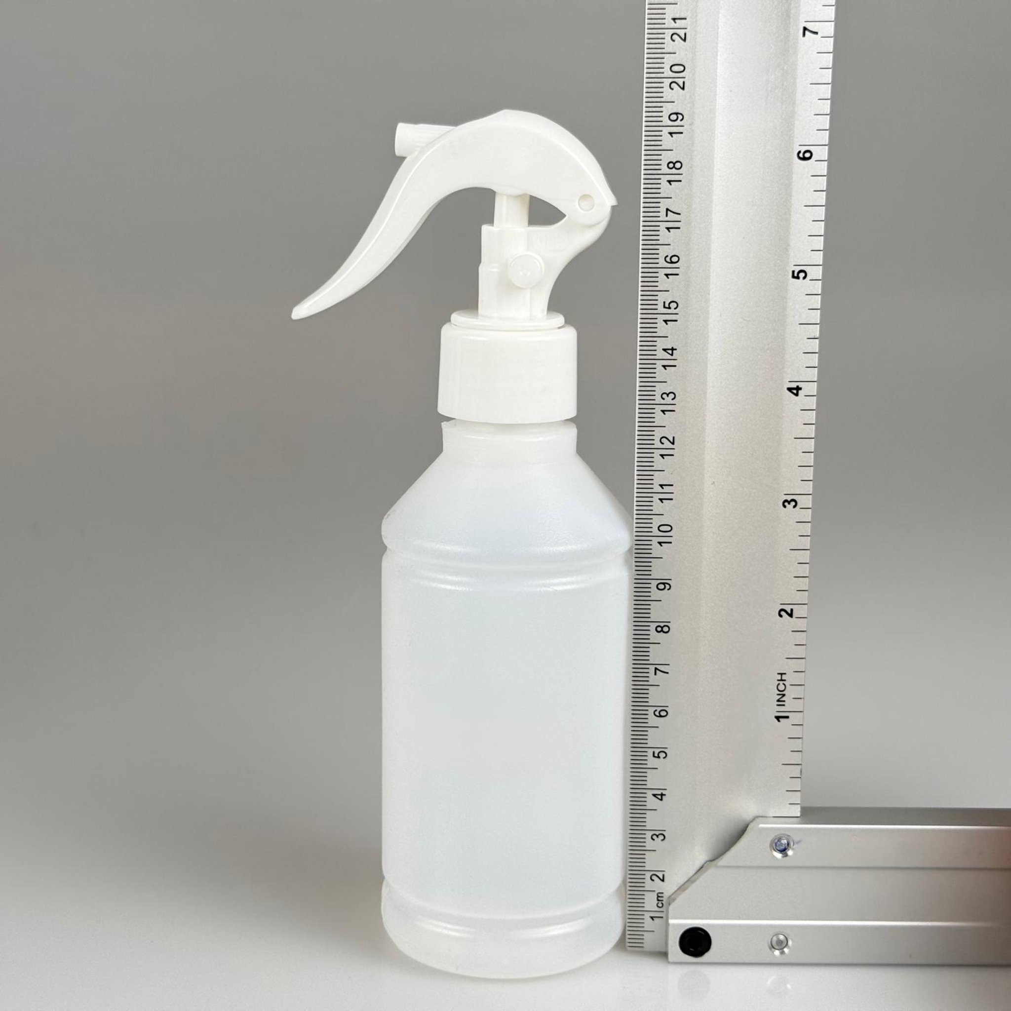 250 CC TİNER ŞİŞESİ - BEYAZ TRİGER TETİK SPREYLİ (DUMAN PÜSKÜRTÜR) - 250 ML KİMYASALA DAYANIKLI PLASTİK ŞİŞE - 0,25 LT POLİETİLEN ŞİŞE