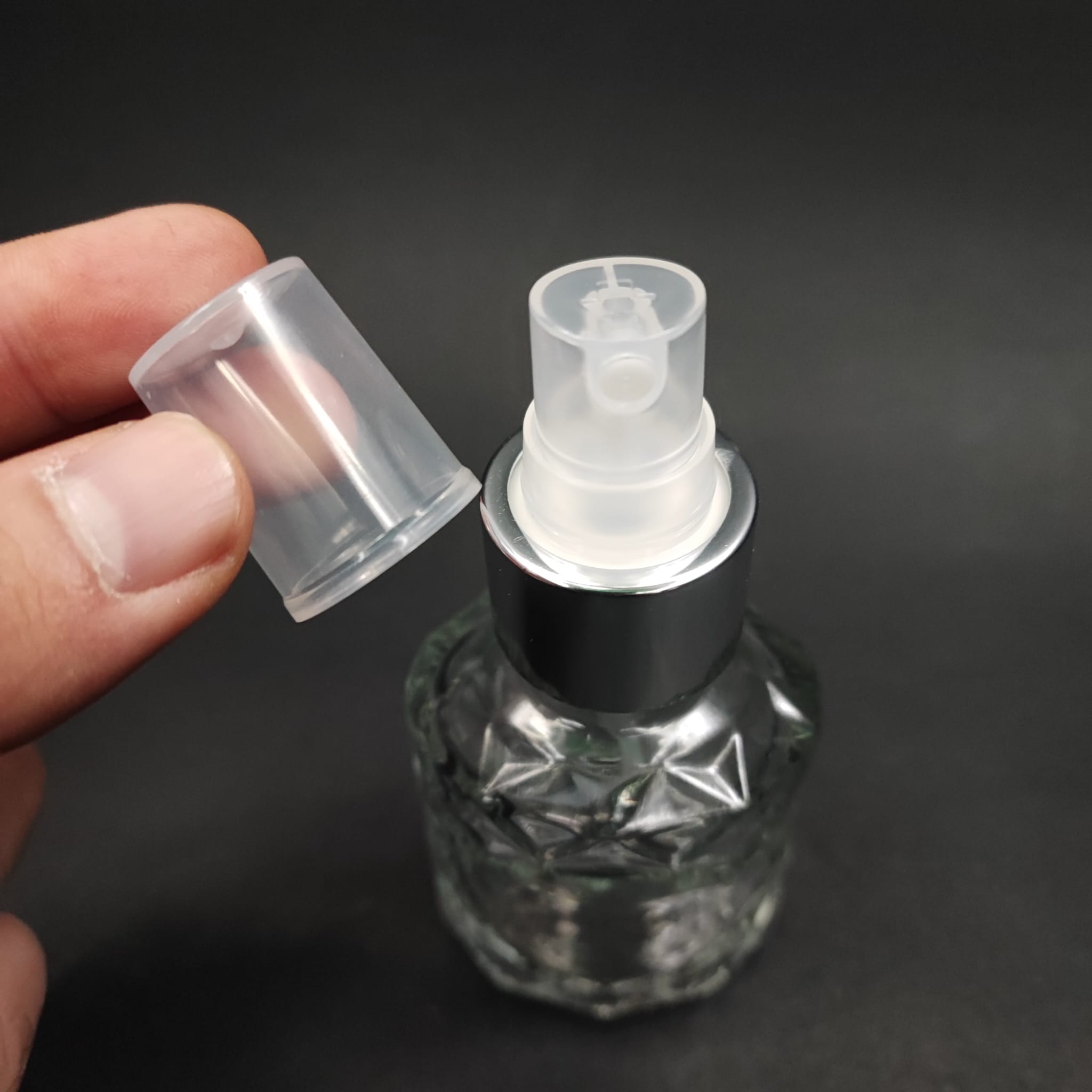 50 CC VELORA CAM ŞİŞE - GÜMÜŞ SPREYLİ - 50 ML DÜĞÜN, NİŞAN, SÖZ, KINA, CENAZE, PROMOSYON İÇİN HEDİYELİK LÜX KOLONYA ŞİŞELERİ