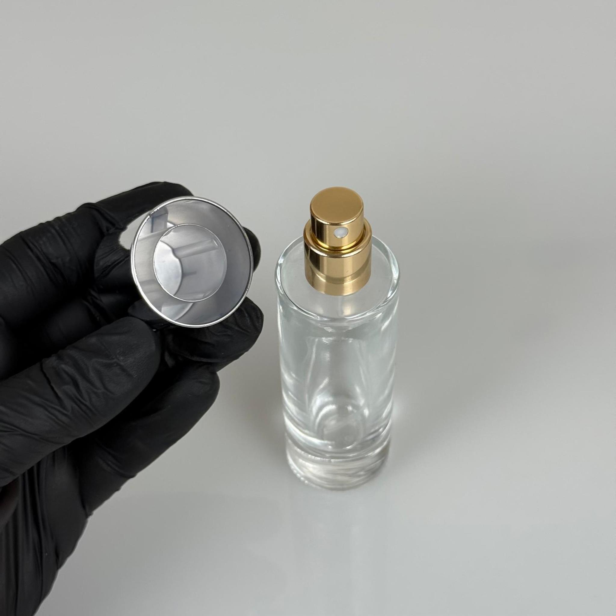 30 ML SİLİNDİR UZUN MODEL PARFÜM ŞİŞESİ - GOLD METAL SPREYLİ + GÜMÜŞ GENİŞ KAPAKLI (AĞIZ 15 MM GEÇME KOLAY KAPAMA)