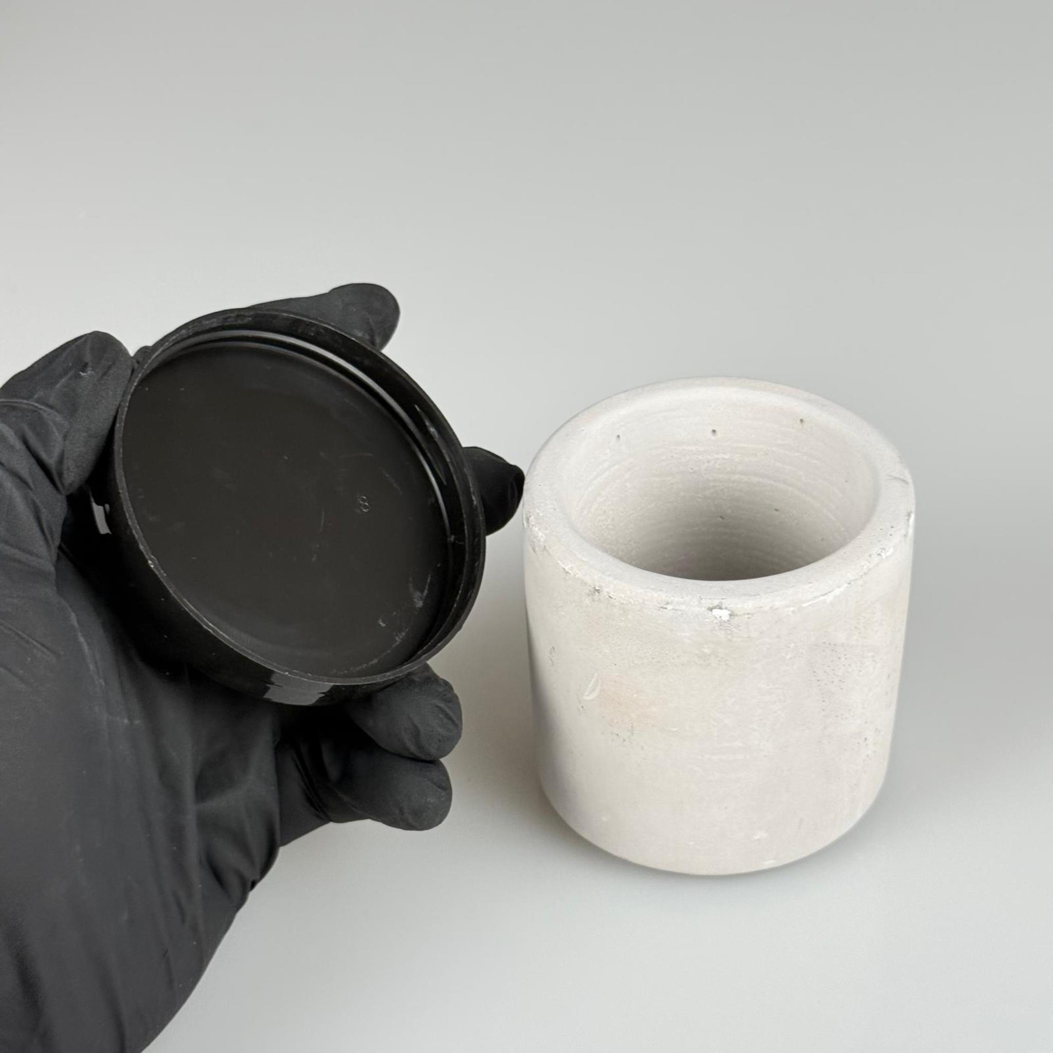 BETON MUMLUK - 100 CC - TAŞ BETONDAN MUM BARDAK - DEKORATİF MUM BARDAĞI, MİNİ SAKSI + SİYAH PLASTİK ALTLIK KAPAK