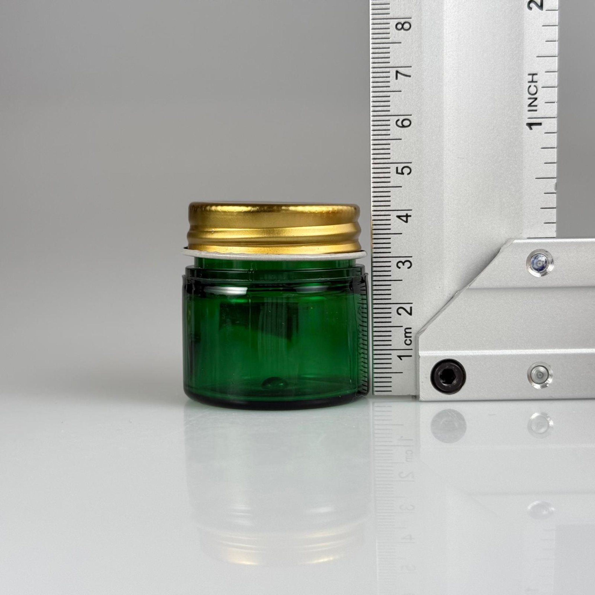 20 CC YEŞİL SERT PLASTİK KAVANOZ - 38 AĞIZ CONTALI GOLD METAL KAPAKLI + KENDİNDEN YAPIŞKANLI KÖPÜK CONTA - 20 ml KALIN LÜX Boş Krem, Balm, Peeling, Macun, Pasta, Aromaterapi ve Saç Maskesi Kabı