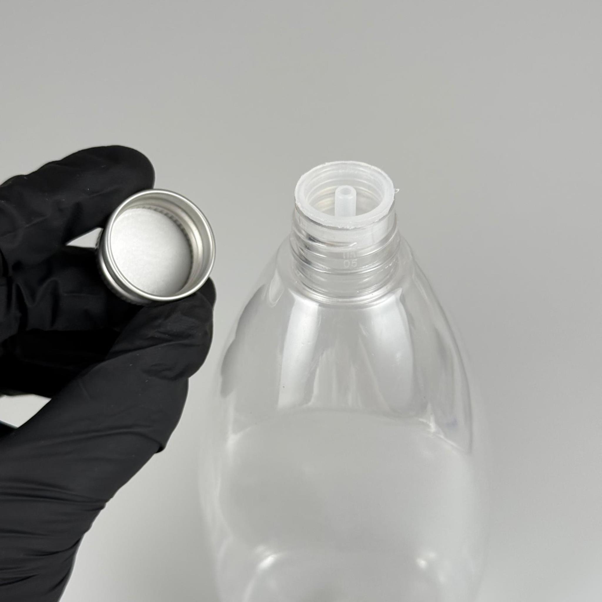 400 CC YASSI PET SIVI SABUN ŞİŞESİ (AĞIZ ÇAPI 24 MM) + KÖPÜK CONTALI GÜMÜŞ METAL ALÜMİNYUM KAPAKLI + KOLONYA TIPALI TAKIM - 400 ML KAPAKLI PLASTİK ŞİŞELER