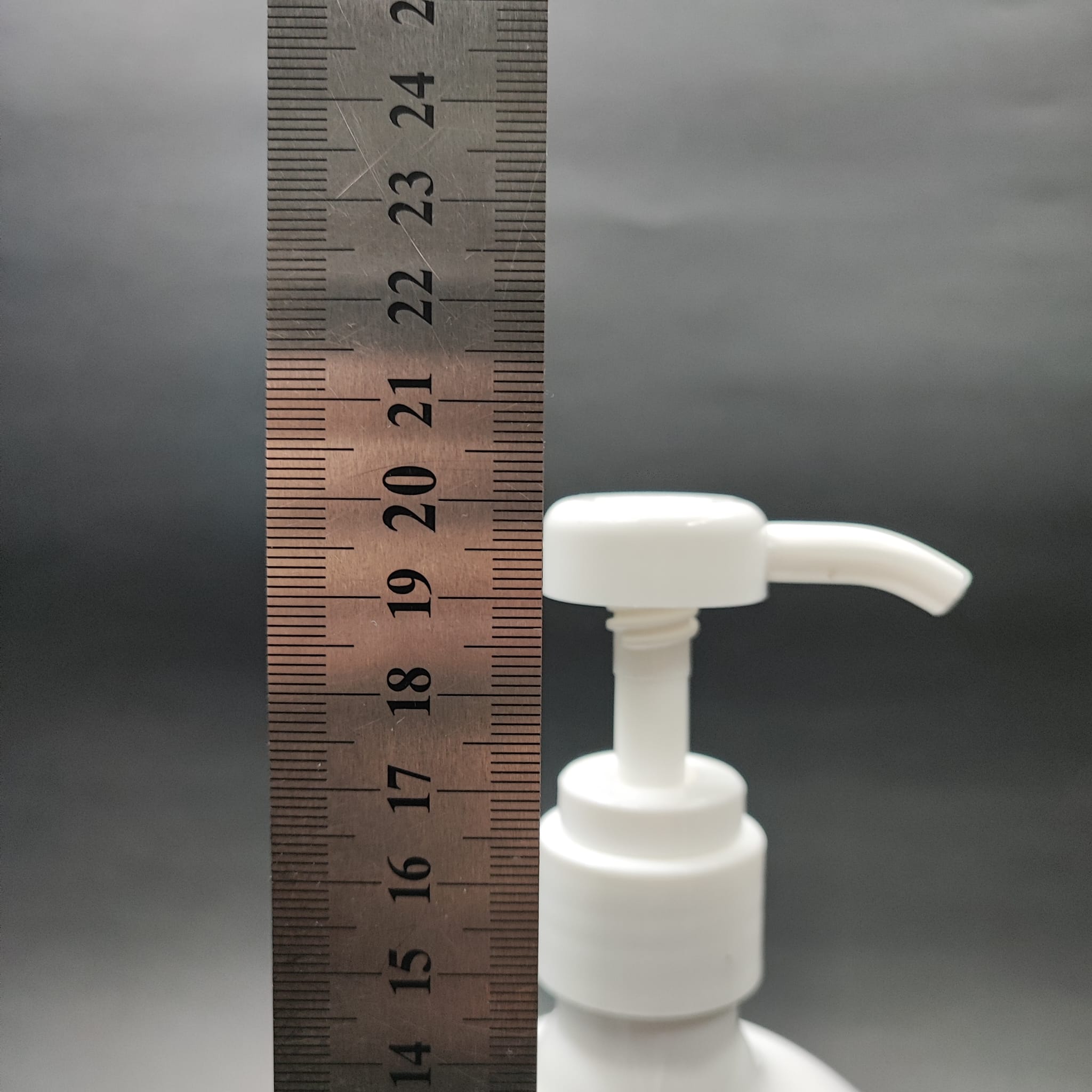500 CC BEYAZ KÜT PET ŞİŞE - BEYAZ DOZAJ POMPALI (HER BASMADA 4 CC SIVI ATAR) - 500 ML POMPALI ŞİŞE - ŞURUP, ŞAMPUAN, KREM GİBİ YOĞUN KIVAMLI SIVILARDA KULLANILIR