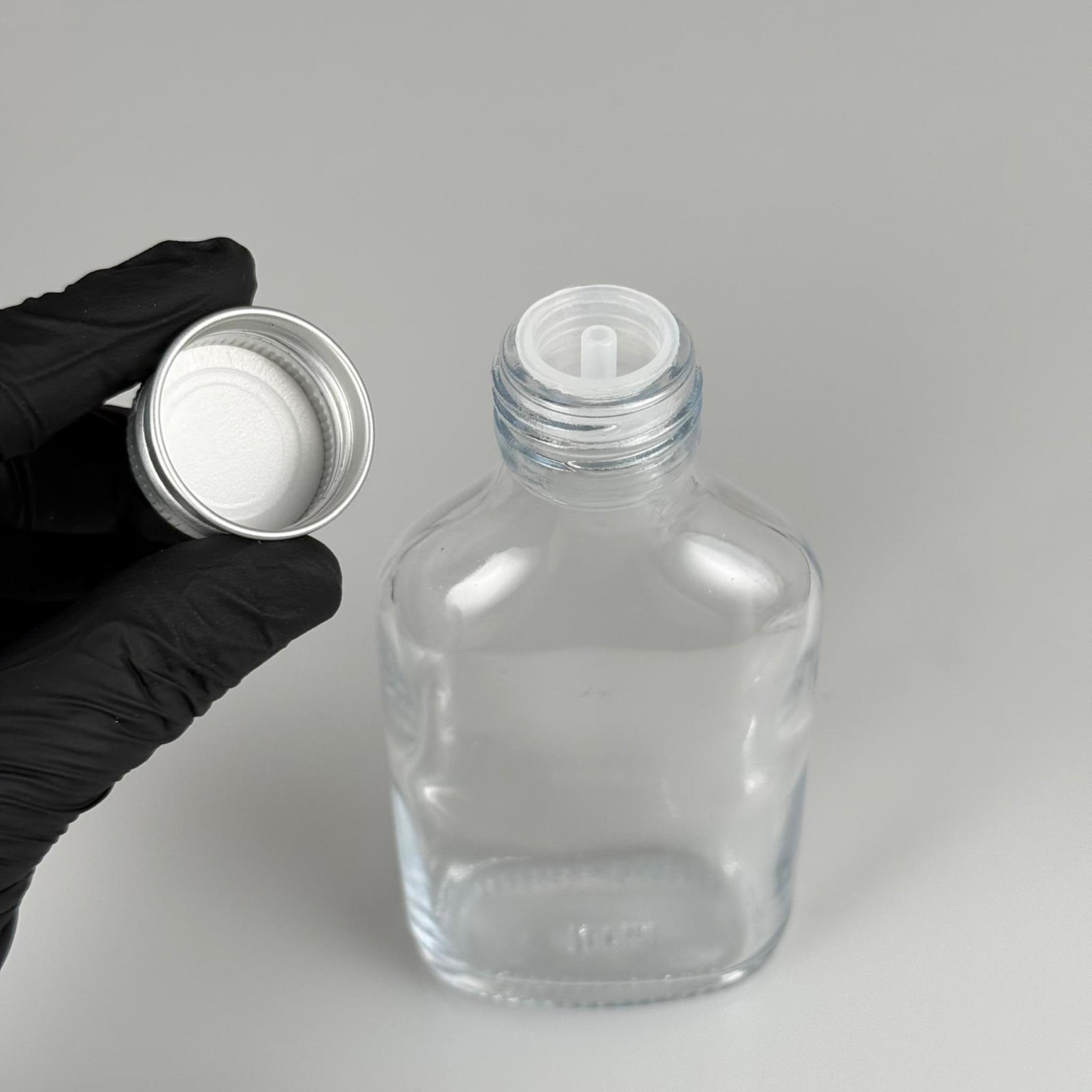 100 CC YASSI LÜX KOLONYA CAM ŞİŞE - GÜMÜŞ METAL ALÜMİNYUM KAPAKLI + KOLONYA TIPALI - 100 ML LÜKS METAL KAPAKLI CAM KOLONYA ŞİŞESİ