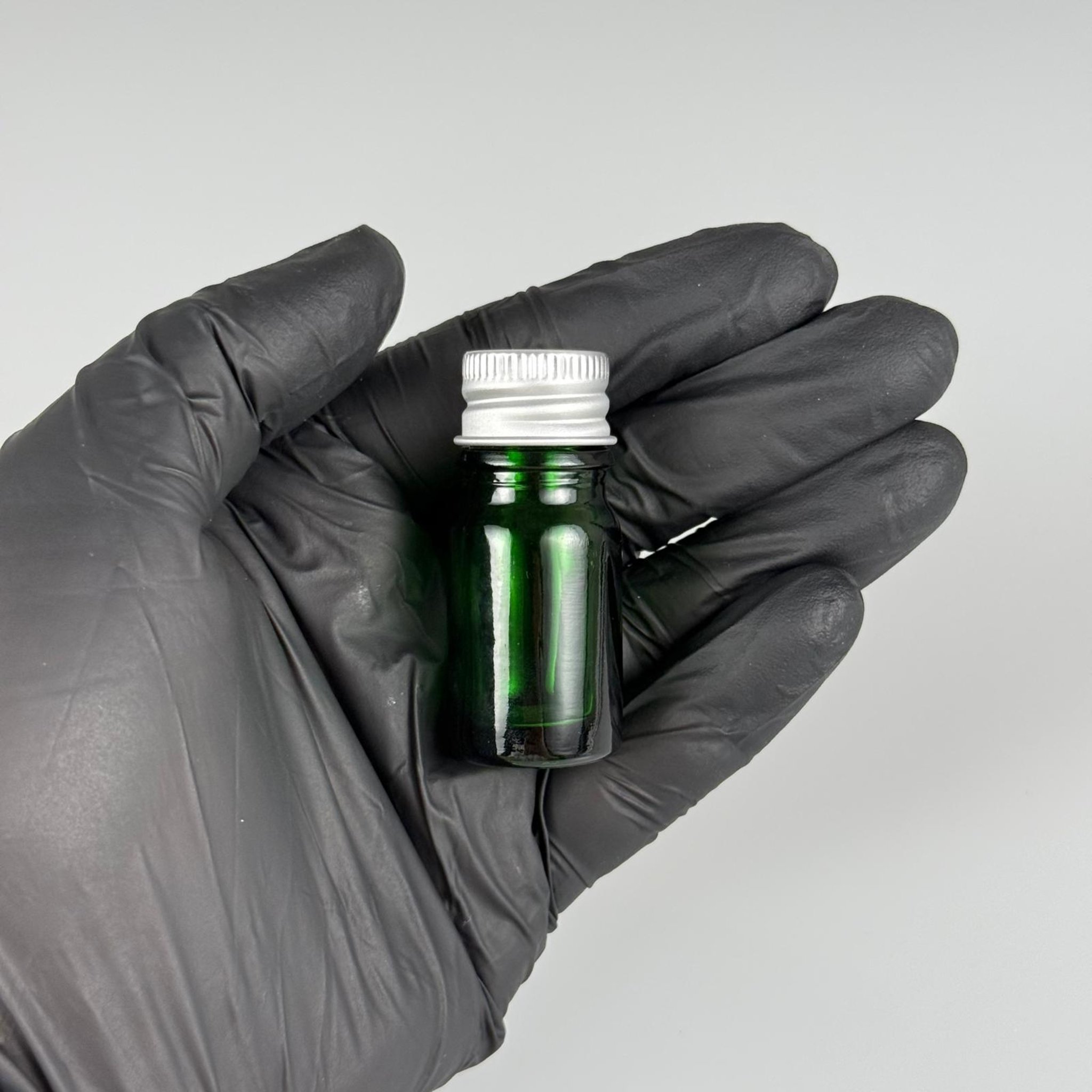 5 CC YEŞİL CAM ŞİŞE + KÖPÜK CONTALI GÜMÜŞ ALÜMİNYUM METAL KAPAKLI TAKIM - 5 ML YEŞİL CAM ŞİŞE