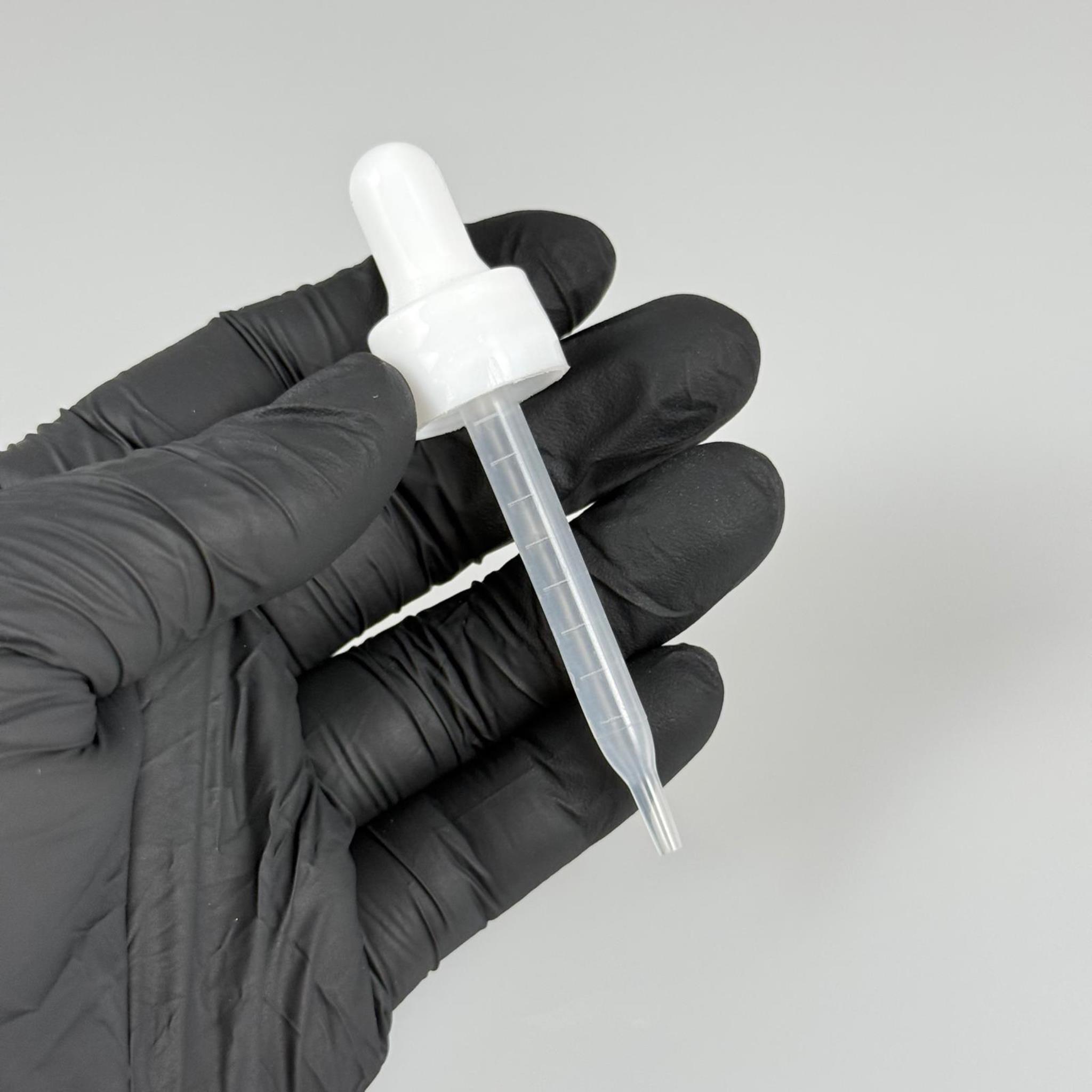 18 MM PLASTİK DAMLALIKLI TAKIM - BEYAZ EMZİK +  DELİKLİ PLASTİK DÜZ BEYAZ KAPAK + 70 MM PLASTİK PİPET