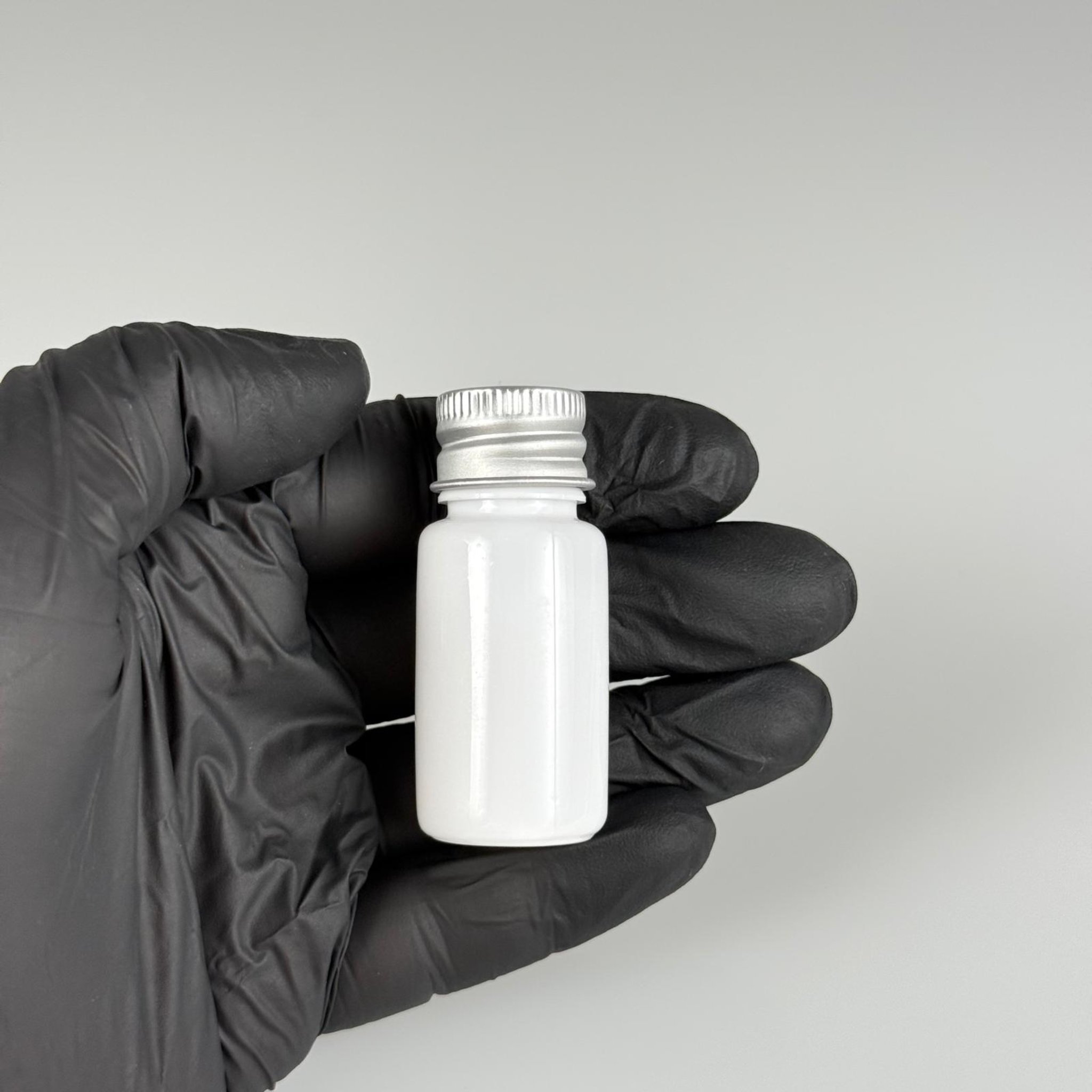 10 CC BEYAZ PET SHOT ŞİŞE - KÖPÜK CONTALI GÜMÜŞ ALÜMİNYUM METAL KAPAKLI + KÖR TIPALI TAKIM - 10 ML PLASTİK ŞİŞE
