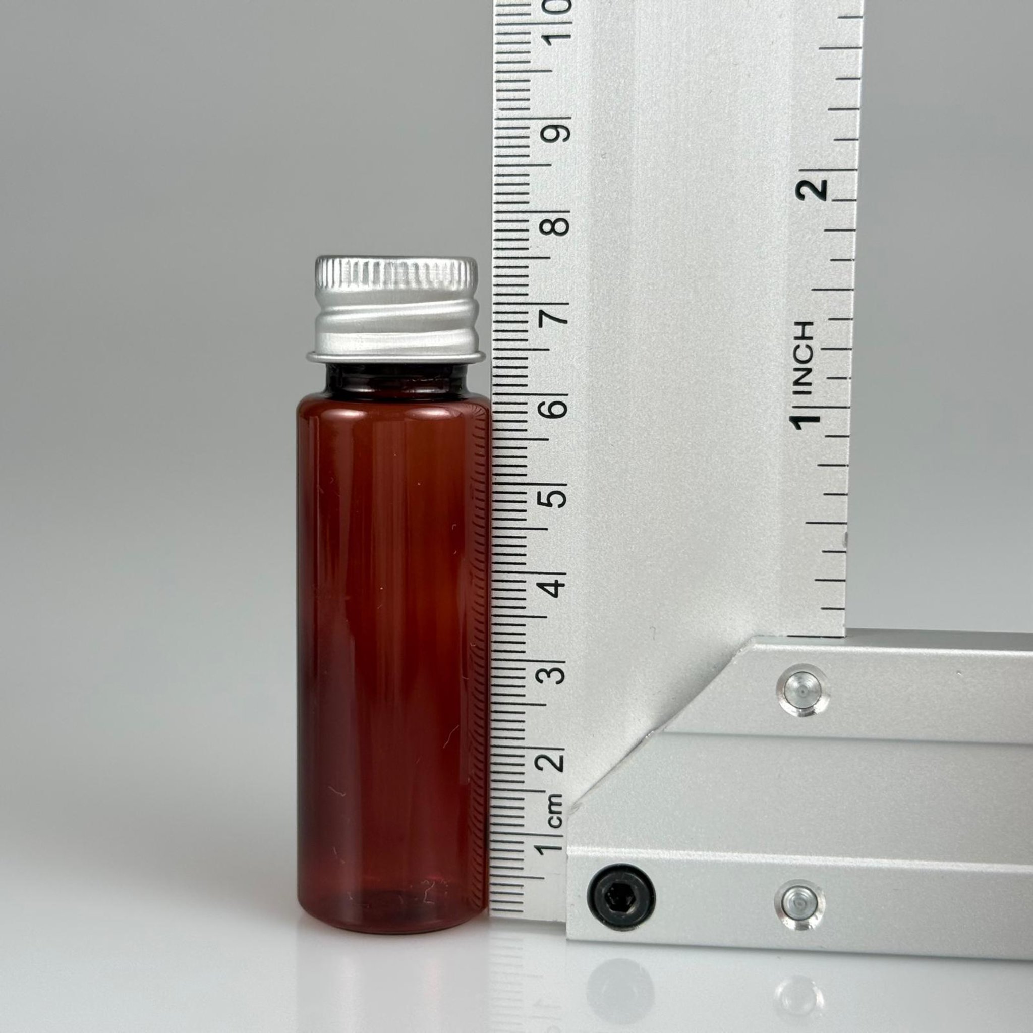 20 CC PET AMBER SHOT ŞİŞE - KÖPÜK CONTALI GÜMÜŞ ALÜMİNYUM METAL KAPAKLI TAKIM - 20 ML KAHVERENGİ PLASTİK ŞİŞE