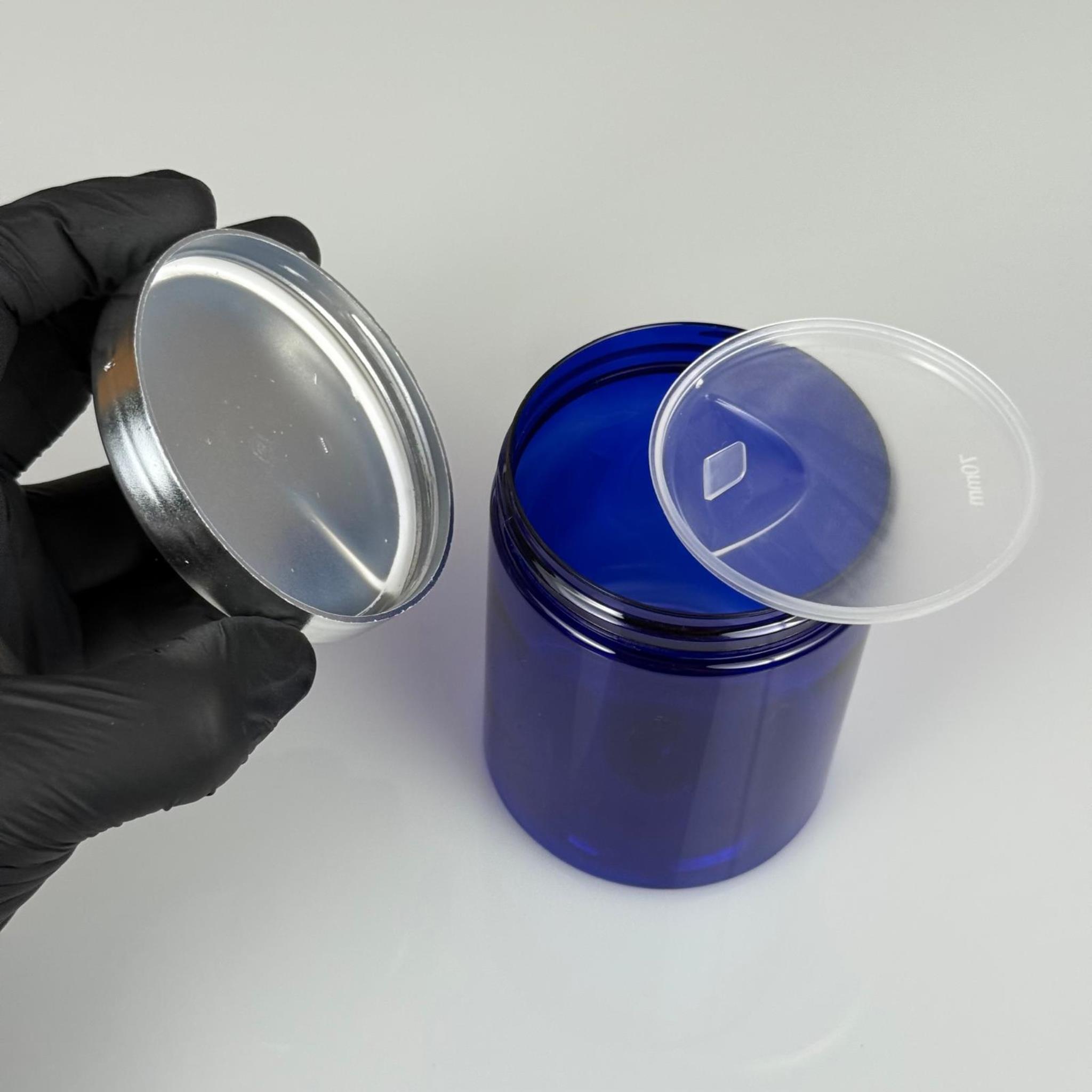 300 ML SERT PET KAVANOZ + GÜMÜŞ KAPLAMALI PLASTİK KAPAK + İÇ TIPA - 300 CC KALIN MAVİ PLASTİK KAVANOZ GÜMÜŞ KAPLAMALI PLASTİK KAPAKLI İÇ TIPALI TAKIM - KREM KAVANOZLARI