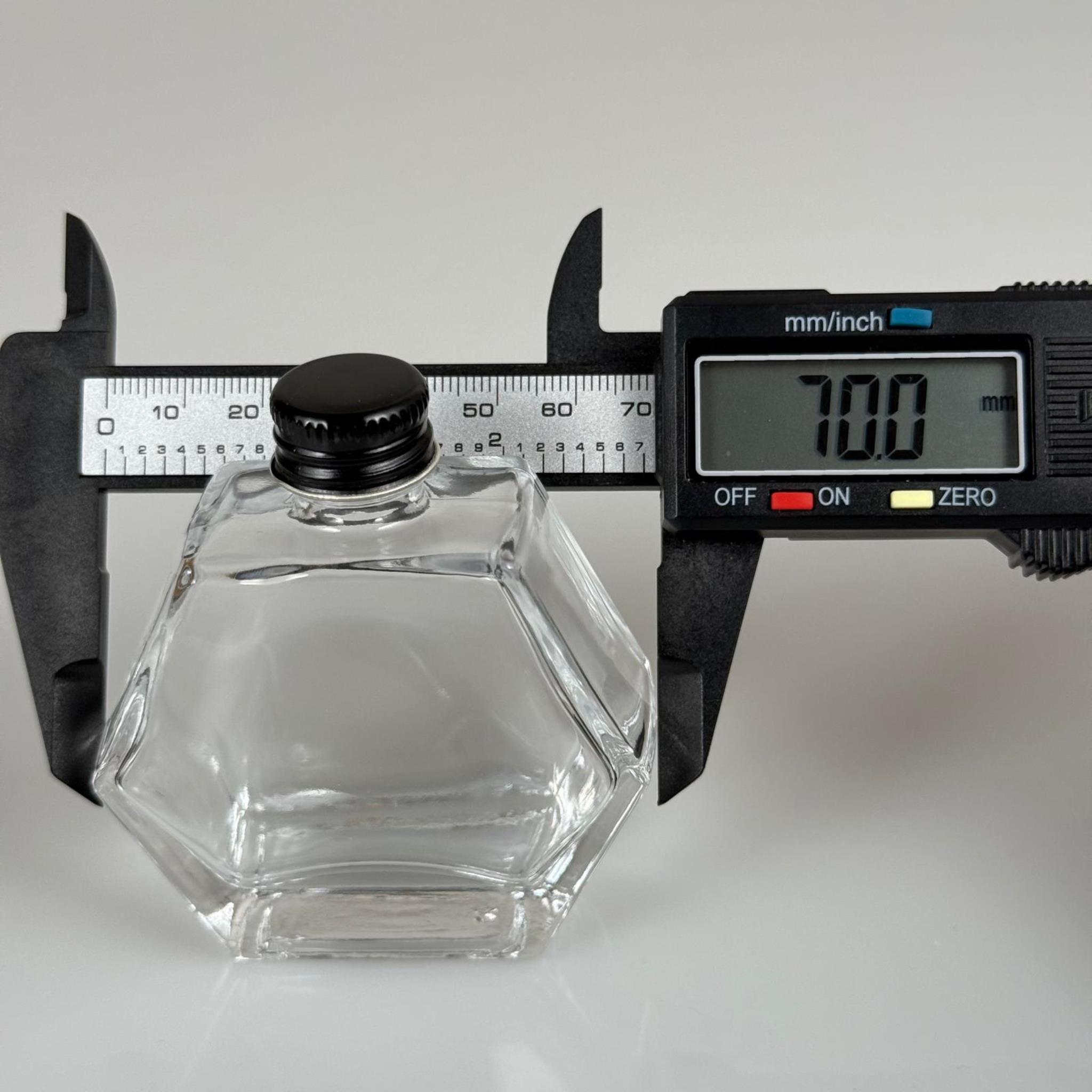50 CC ALTIGEN CAM ŞİŞE + SİYAH METAL KAPAK + KOLONYA TIPASI - 50 ML HEDİYELİK CAM KOLONYA ŞİŞESİ - DÜĞÜN, NİŞAN, SÖZ, KINA, CENAZE, PROMOSYON İÇİN HEDİYELİK KOLONYA ŞİŞELERİ