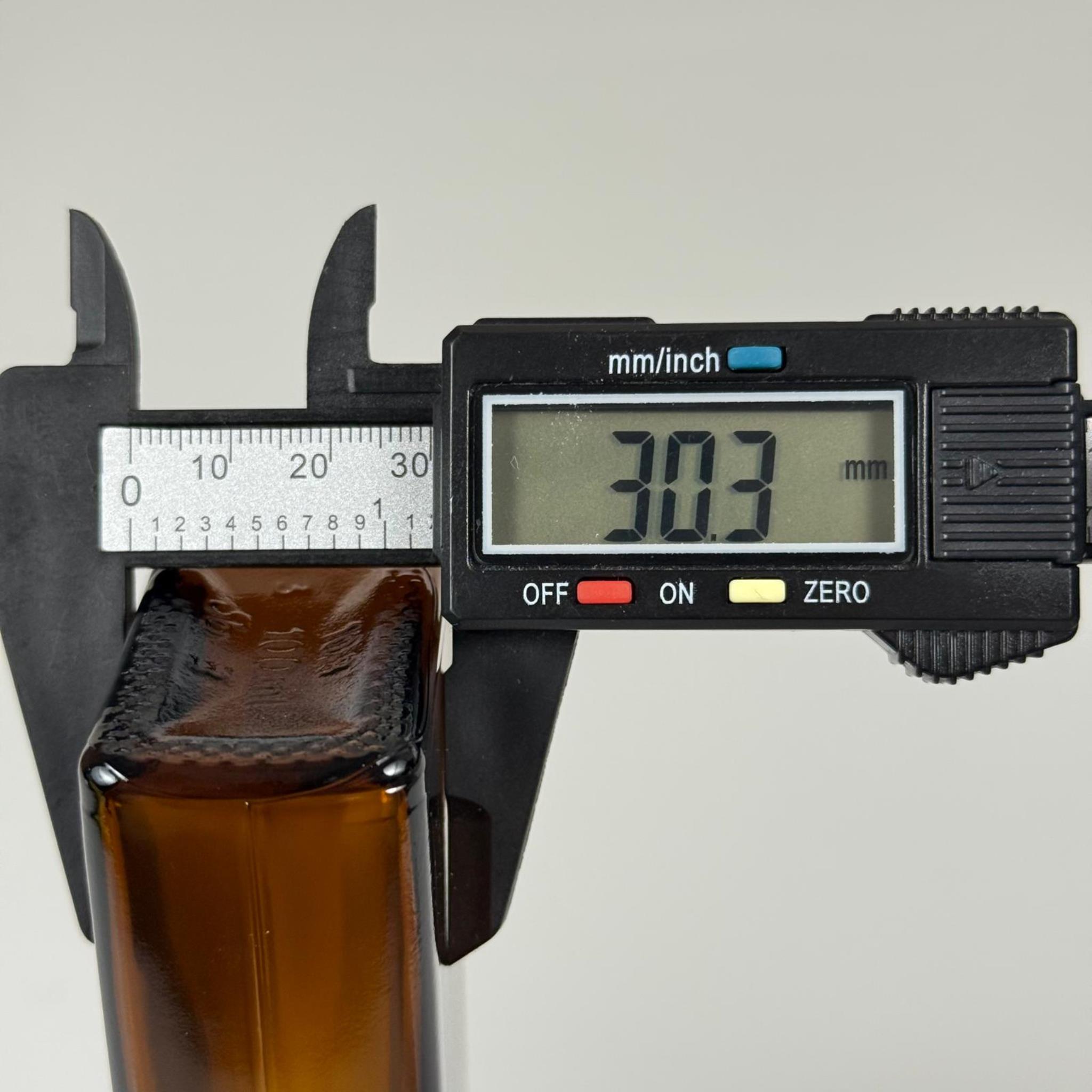 100 CC AMBER YASSI CAM ŞİŞE - SİYAH POMPALI - 100 ML KAHVERENGİ POMPALI ŞİŞE