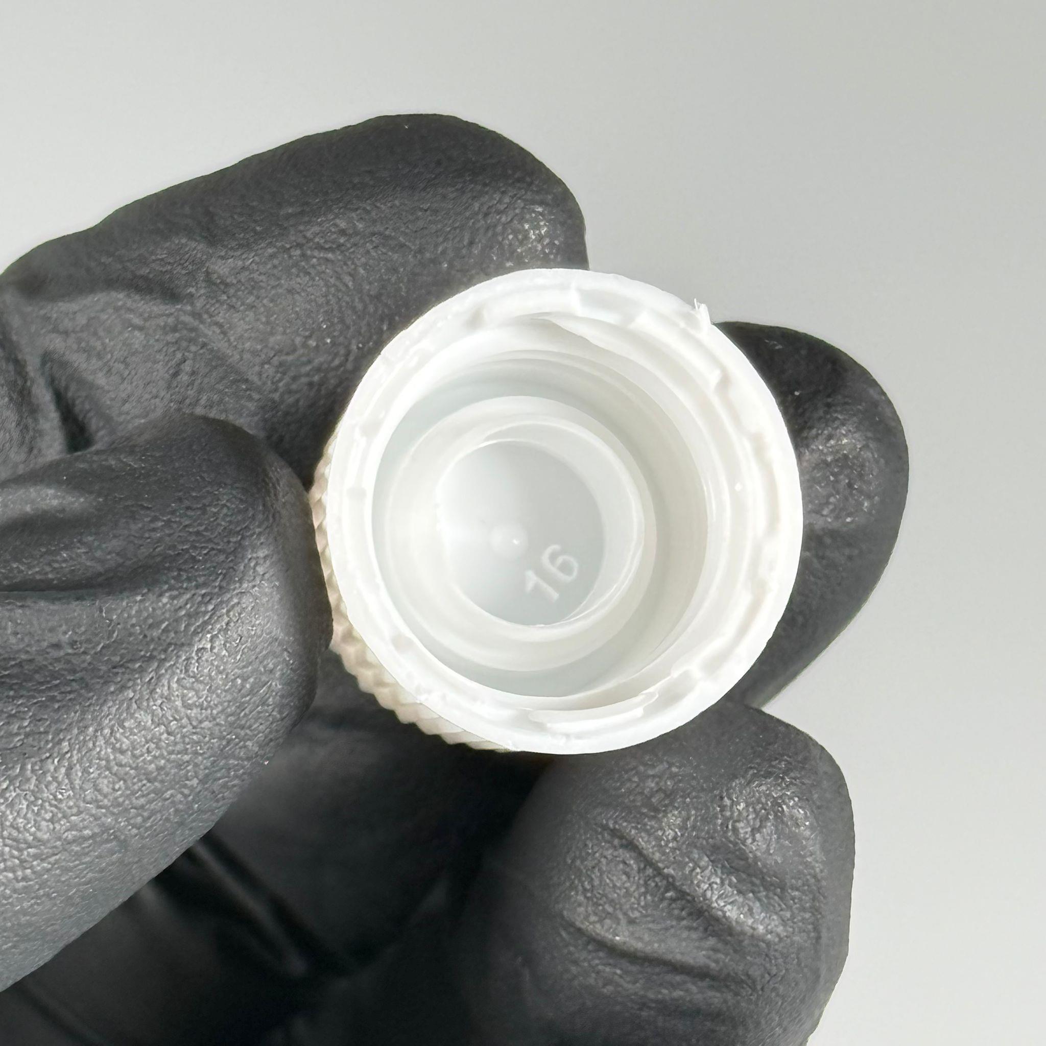 18 MM KİLİTLİ KENDİNDEN CONTALI BEYAZ KAPAK (DROPPER CAM ŞİŞELERDE SIZDIRMAZLIK TESTİNİ GEÇMİŞTİR)