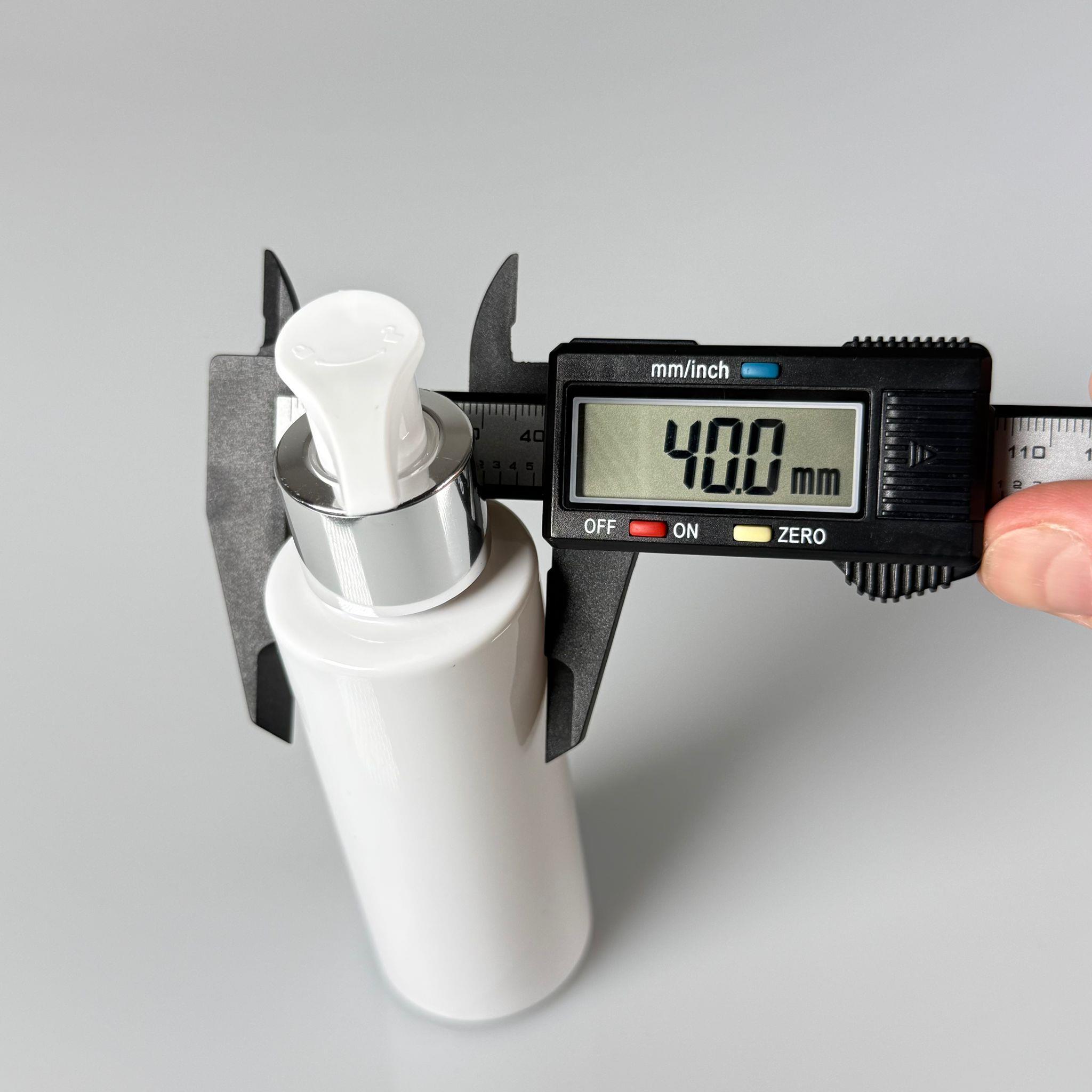 100 CC SİLİNDİR KESKİN KÜT MODEL SERT (17 GR) PET ŞİŞE - GÜMÜŞ SIVI SABUN POMPALI - JEL, PEELING, SERUM, GÜNEŞ KREMİ GİBİ YOĞUN KIVAMLI SIVILAR İÇİN- AĞIZ ÇAPI 24 MM - BEYAZ