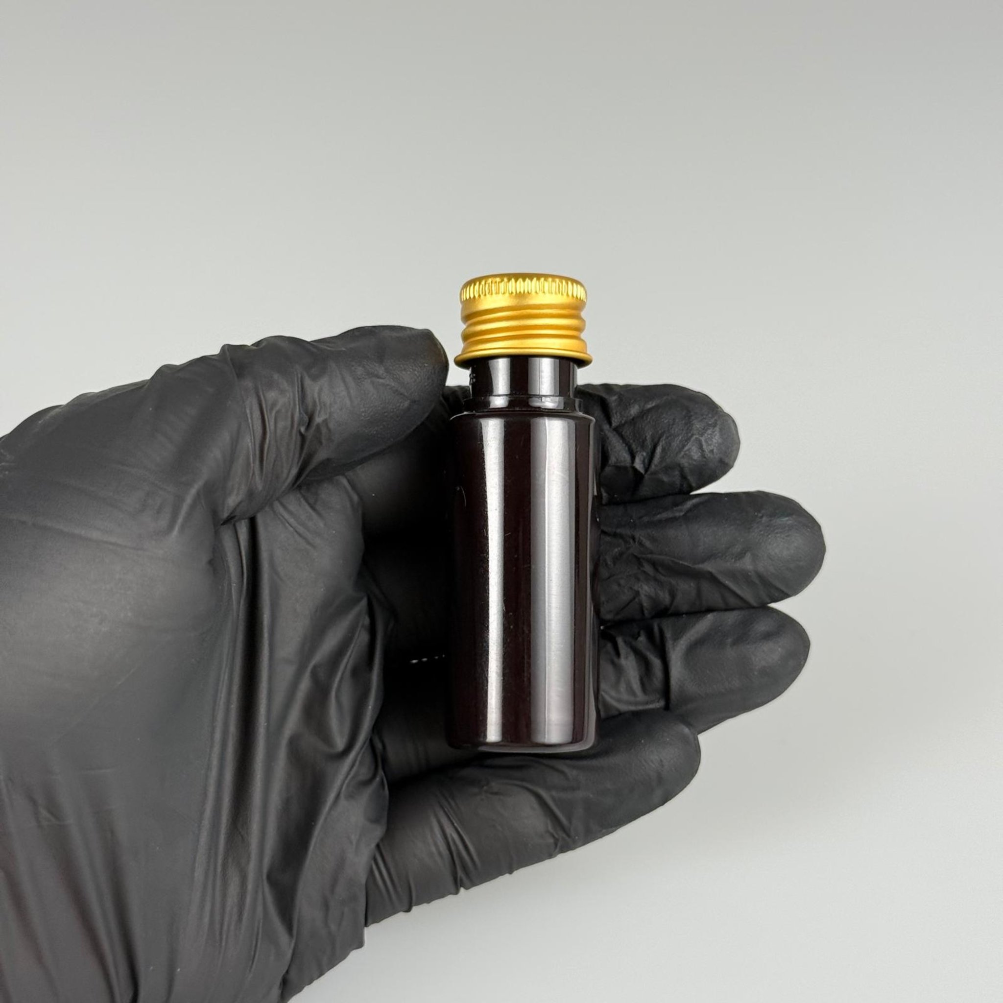 15 CC AMBER SİLİNDİR PET ŞİŞE + KÖPÜK CONTALI GOLD ALÜMİNYUM METAL KAPAKLI + KOLONYA TIPALI TAKIML - 15 ML KAHVERENGİ PET ŞİŞE