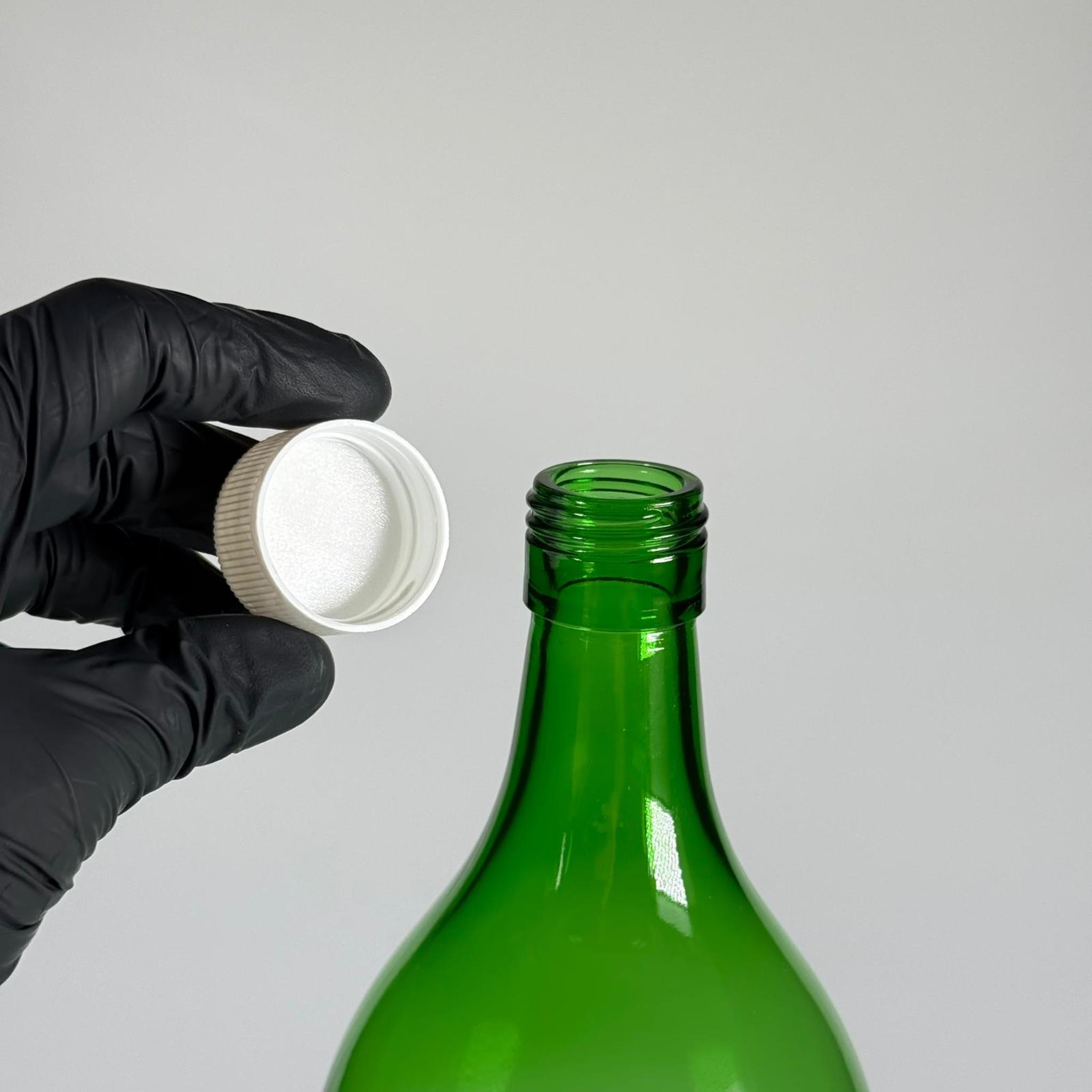 2000 CC YEŞİL CAM ŞİŞE - BEYAZ PLASTİK KAPAKLI - 2 LİTRE YEŞİL CAM ŞİŞE