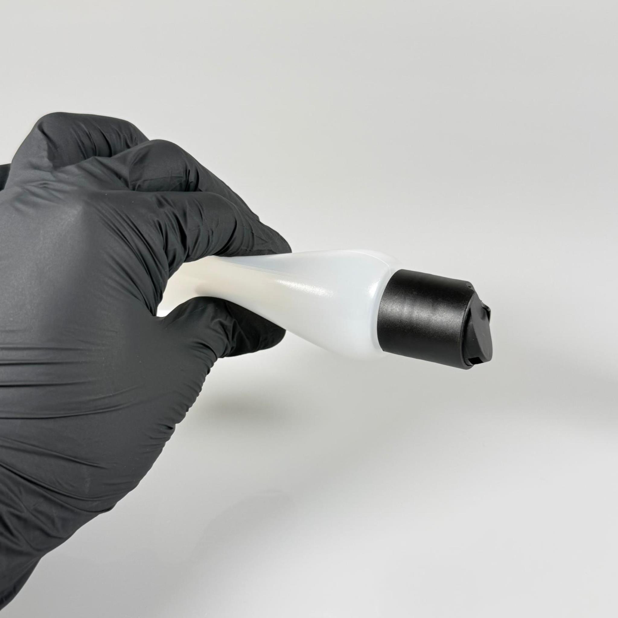 100 ML SIKILABİLİR YUMUŞAK PE PLASTİK ŞİŞE - SİYAH DİSKTOP ŞAMPUAN KAPAKLI - 100 cc sos, yağ, kartuş, mürekkep vb için boş şişeler