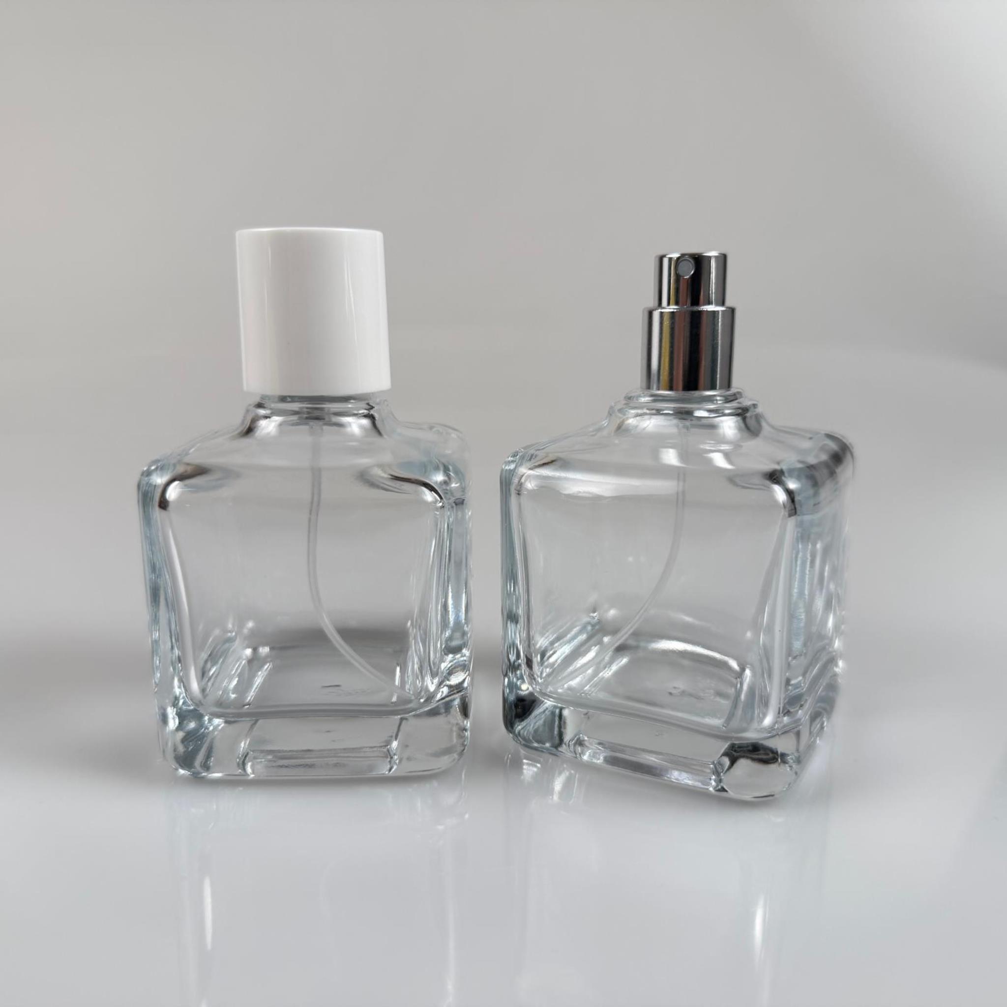 100 ML KARE MODEL LURA PARFÜM ŞİŞESİ - GÜMÜŞ METAL SPREYLİ + BEYAZ KAPAKLI (AĞIZ 15 MM GEÇME KOLAY KAPAMA)
