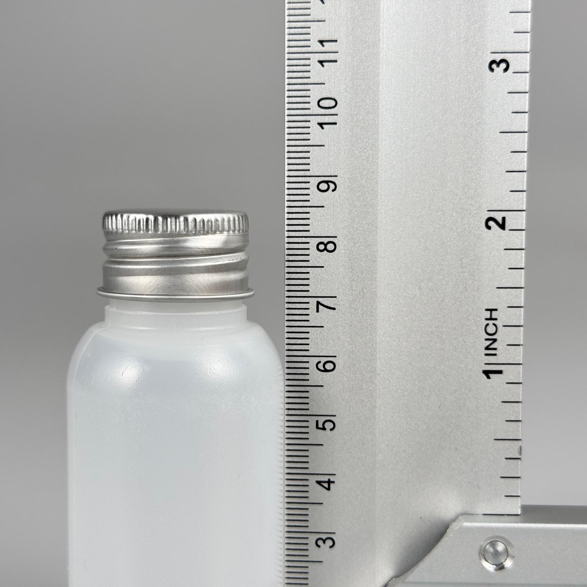 50 ML SIKILABİLİR YUMUŞAK POLİETİLEN PE PLASTİK ASETON ŞİŞESİ ( 24 AĞIZ ) + KÖPÜK CONTALI GÜMÜŞ METAL ALÜMİNYUM KAPAK TAKIM - 50 cc sos, yağ, kartuş, mürekkep vb için boş şişeler
