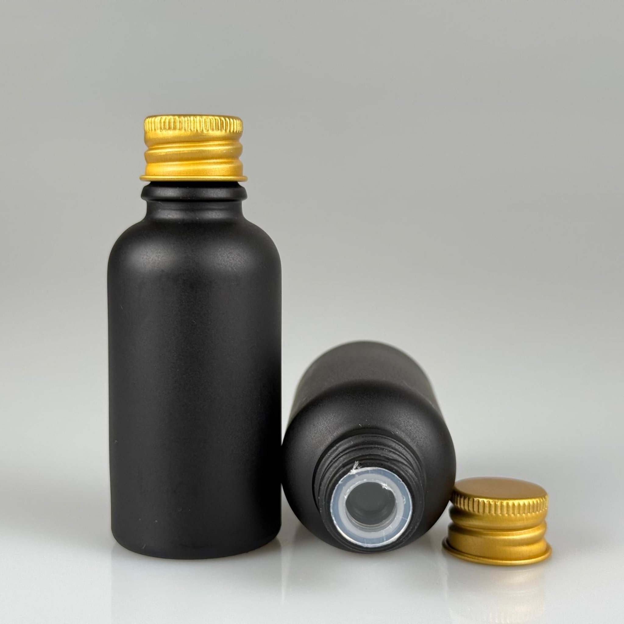 30 CC MAT SİYAH CAM ŞİŞE + KÖPÜK CONTALI GOLD ALÜMİNYUM METAL KAPAKLI + KÖR TIPALI TAKIM - 30 ML MAT SİYAH CAM ŞİŞE