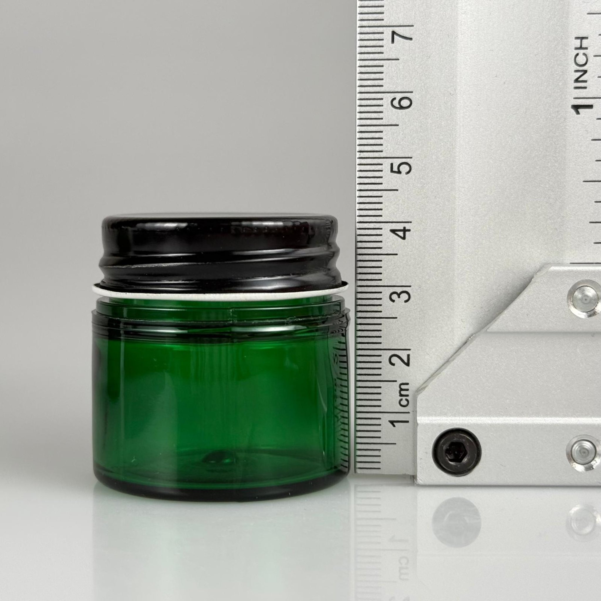 20 CC YEŞİL SERT PLASTİK KAVANOZ - 38 AĞIZ CONTALI SİYAH METAL KAPAKLI + KENDİNDEN YAPIŞKANLI KÖPÜK CONTA - 20 ml KALIN LÜX Boş Krem, Balm, Peeling, Macun, Pasta, Aromaterapi ve Saç Maskesi Kabı