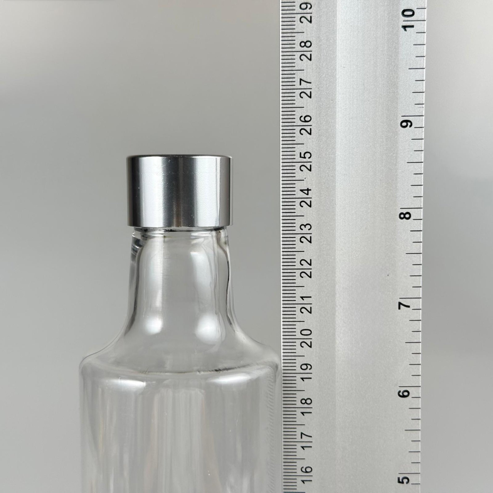 500 CC DORİKA SİLİNDİR PET ŞİŞE + ALÜMİNYUM KAPLAMALI GÜÜMÜŞ KAPAKLI + KÖR TIPALI TAKIM - 500 ML DORİKA PLASTİK ŞİŞE
