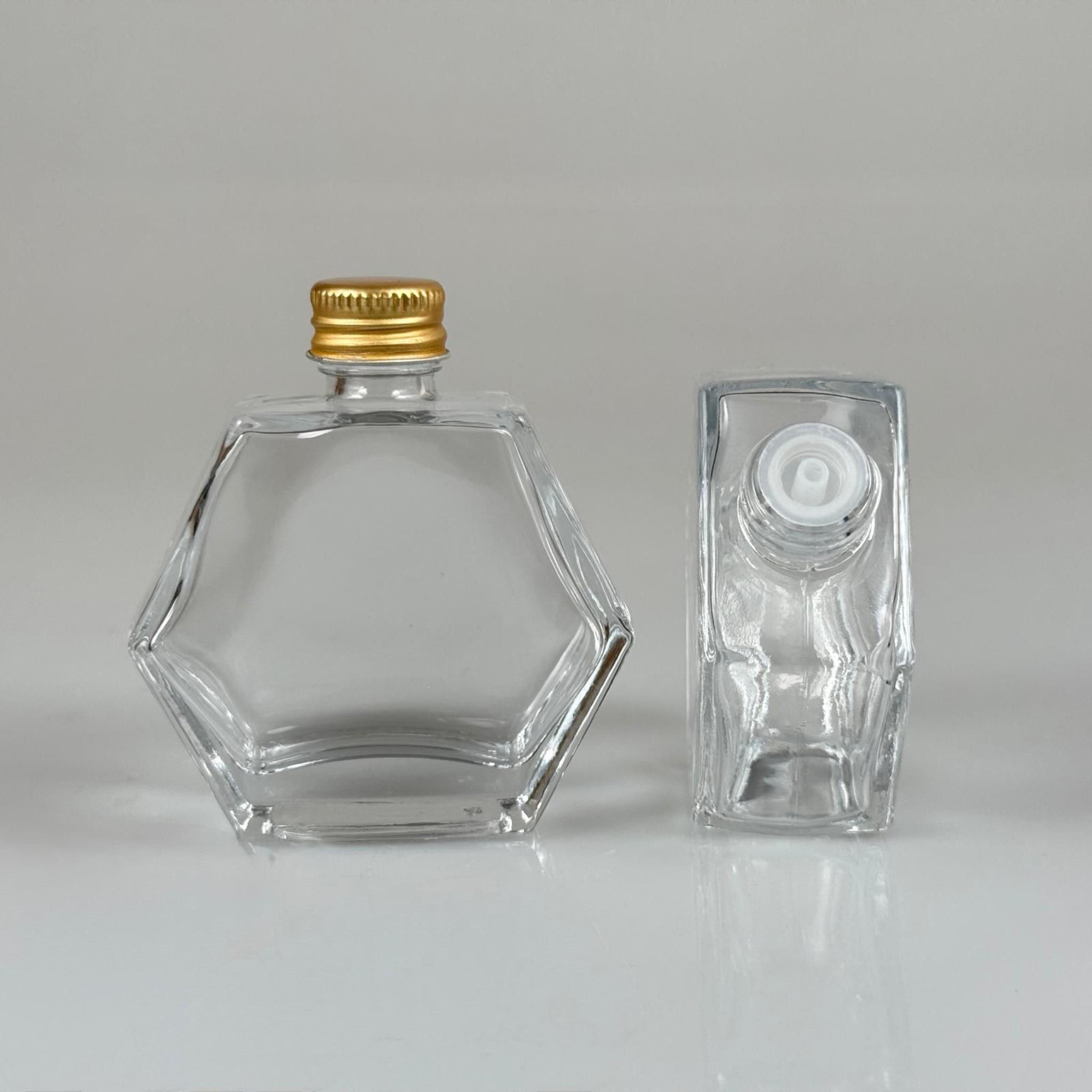 50 CC ALTIGEN CAM ŞİŞE + GOLD METAL KAPAK + KOLONYA TIPASI - 50 ML HEDİYELİK CAM KOLONYA ŞİŞESİ - DÜĞÜN, NİŞAN, SÖZ, KINA, CENAZE, PROMOSYON İÇİN HEDİYELİK KOLONYA ŞİŞELERİ