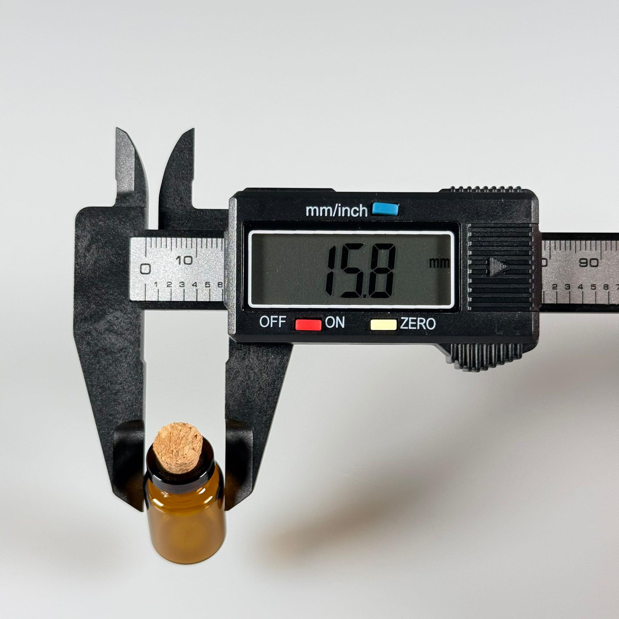 MİNİ CAM ŞİŞE MANTAR TIPALI 2 CC - anahtarlık, aksesuar. kolye, minyatür, mektup, tılsım vb için 2 ml amber küçük cam şişeler